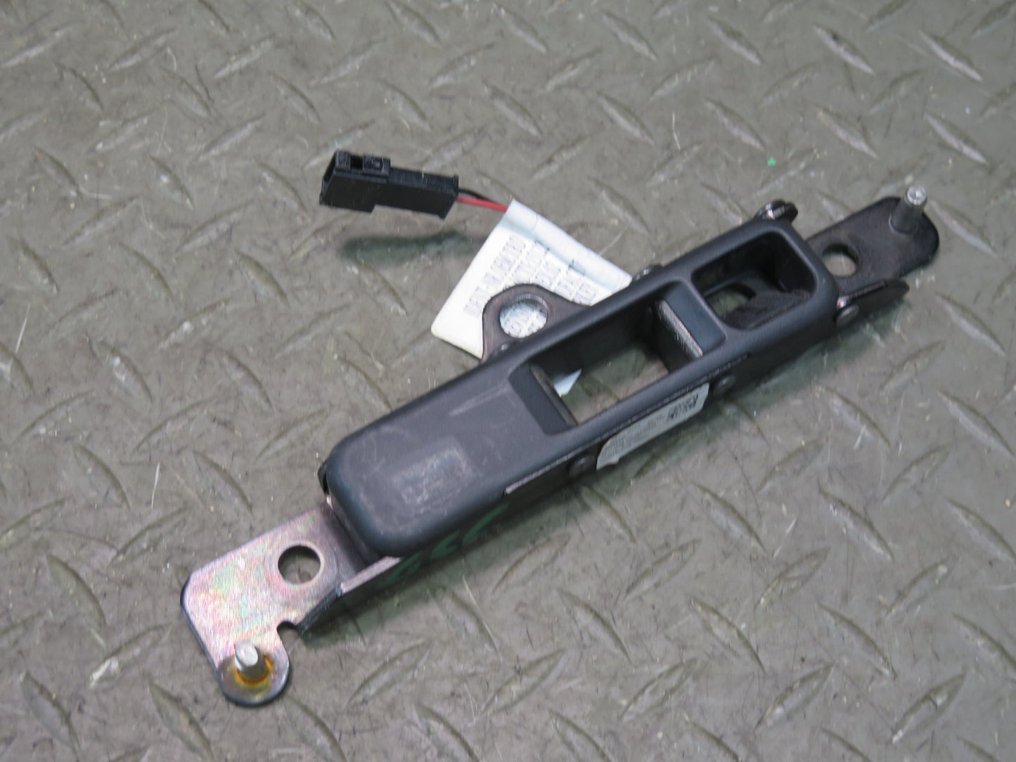 16-24 Chevrolet Camaro SS Convertible TOP Roof Latch Catch Magna Antenna Set OEM
