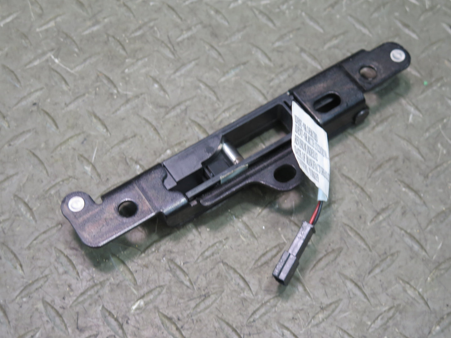 16-24 Chevrolet Camaro SS Convertible TOP Roof Latch Catch Magna Antenna Set OEM