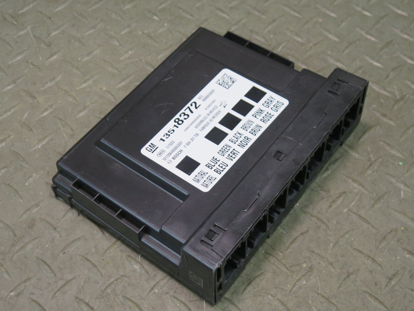 2018 Chevrolet Camaro SS Body Control Module Unit BCM 13518372 OEM