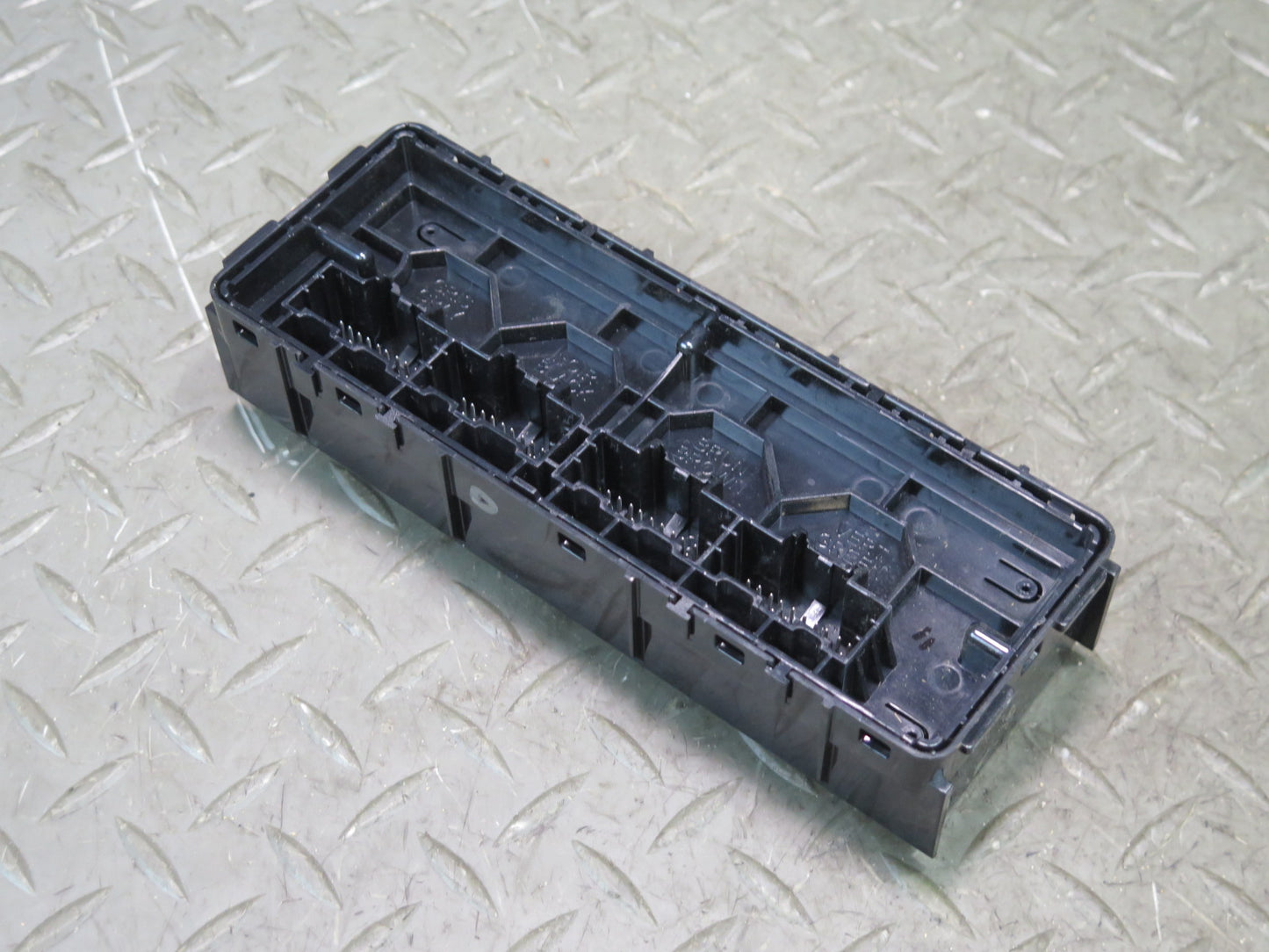 16-18 Chevrolet Camaro SS Hvac A/C Heater Climate Control Module 13598157 OEM