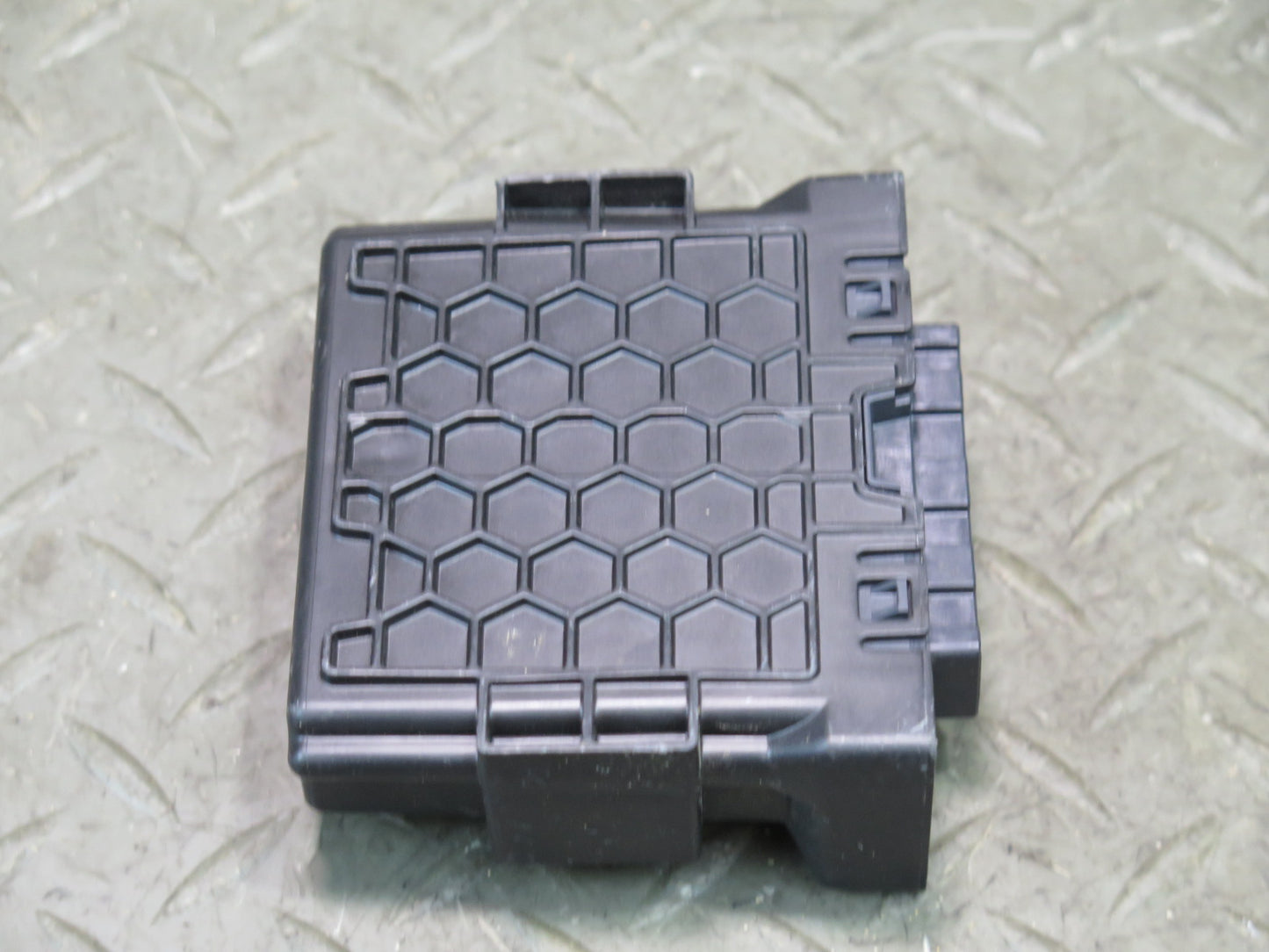2018 Chevrolet Camaro SS Parking Assist Control Module 13521136 OEM
