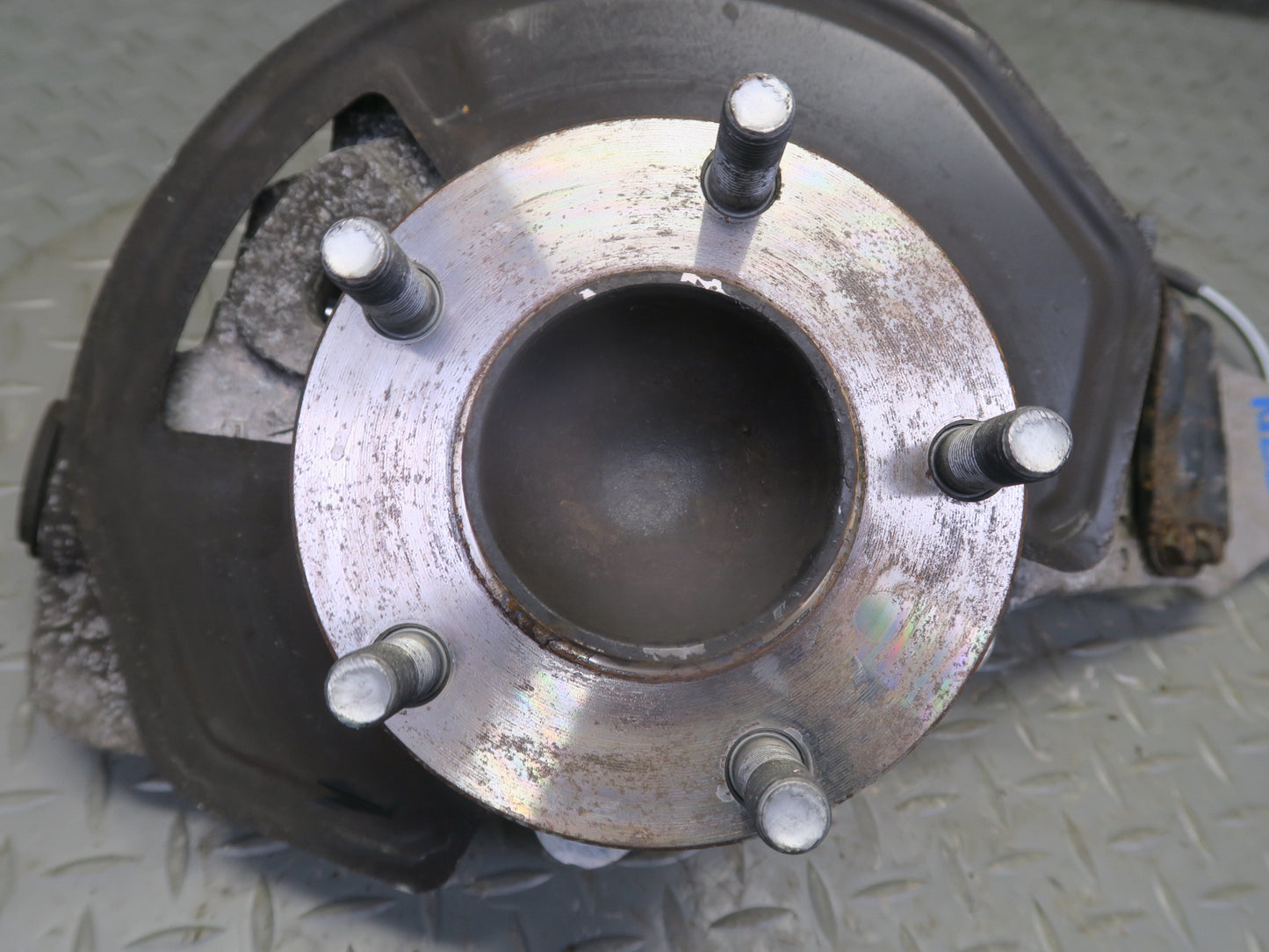 2004 Nissan Z33 350Z Convert Front Right Spindle Knuckle Wheel Hub Bearing OEM