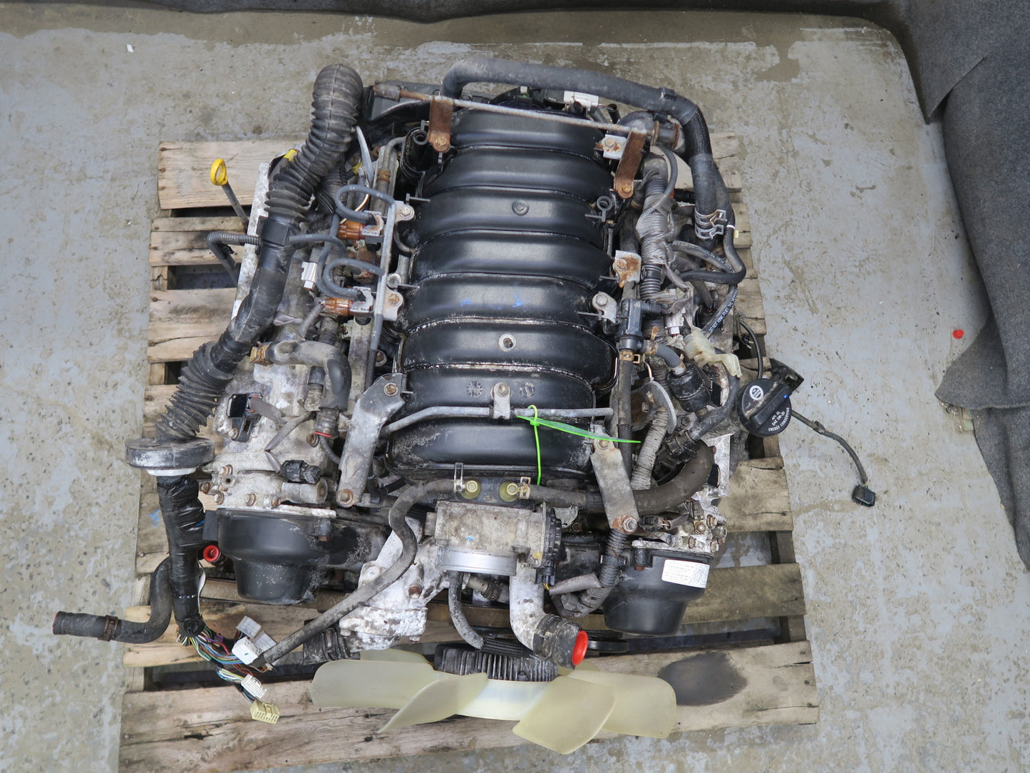 2006-2007 Lexus UZJ120L GX470 2UZFE AWD VIN T 5th Digit Complete Engine Motor
