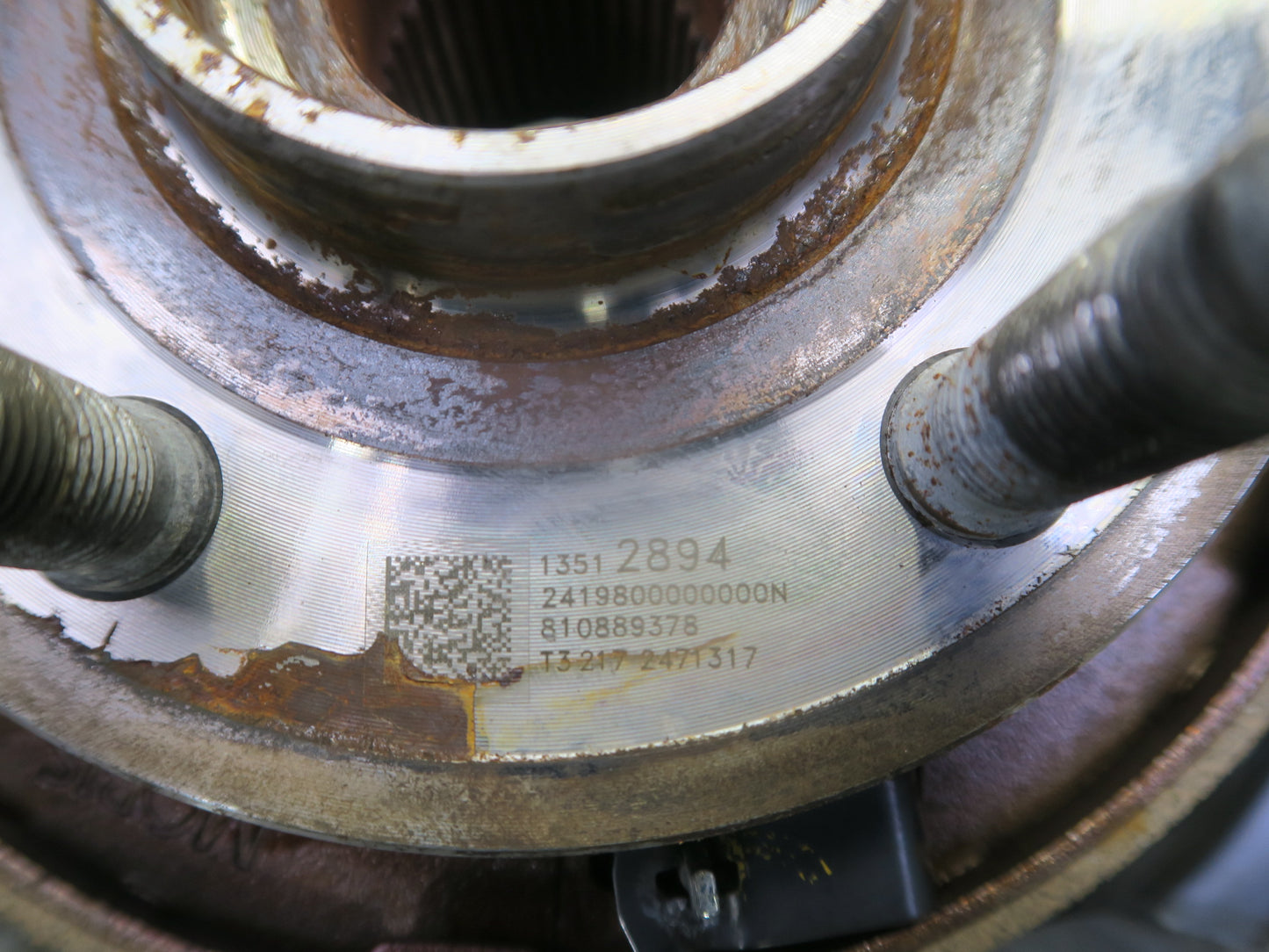 16-24 Chevrolet Camaro SS Rear Right Spindle Knuckle Wheel Hub Bearing OEM