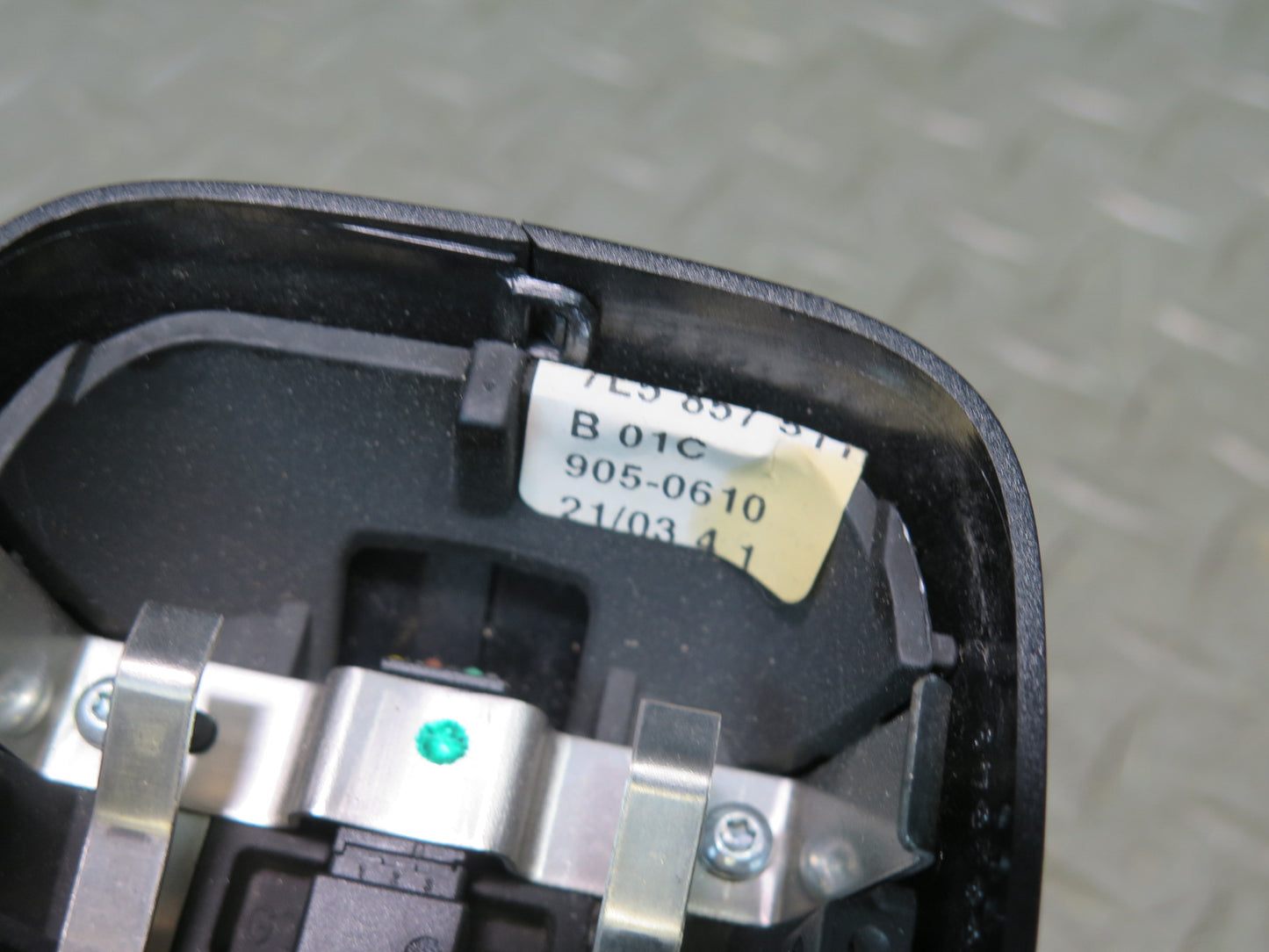 2003-2006 Porsche Cayenne 955 Auto Dimming Interior Rear View Mirror 7L5857511