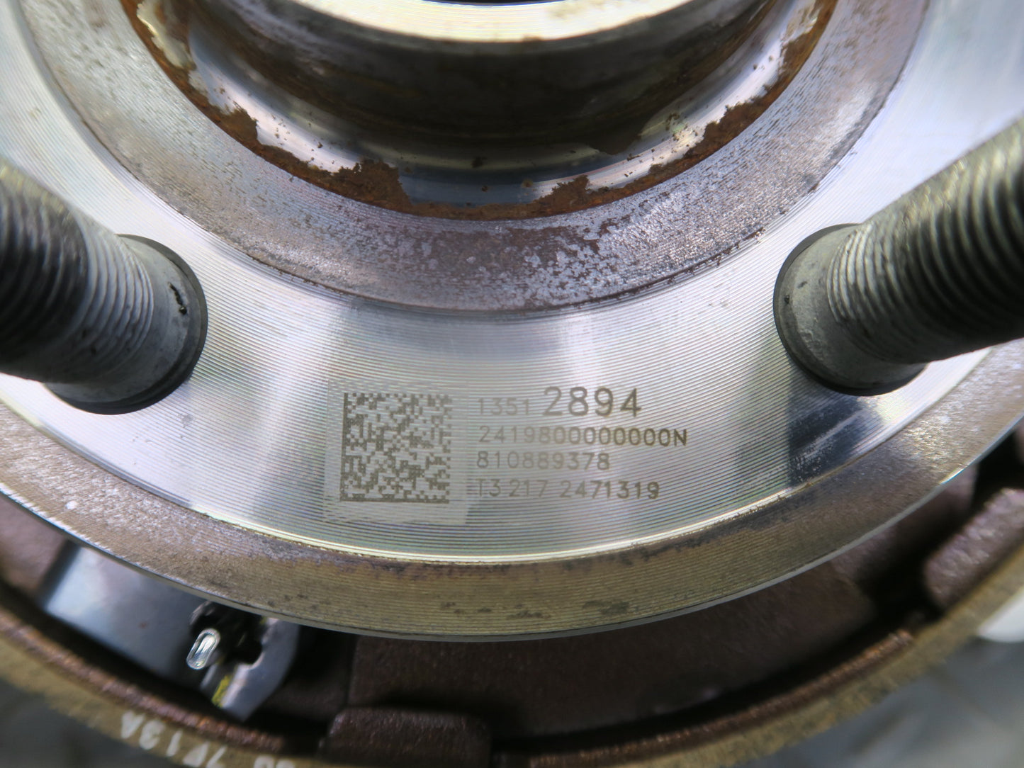 16-24 Chevrolet Camaro SS Rear Left Spindle Knuckle Wheel Hub Bearing OEM