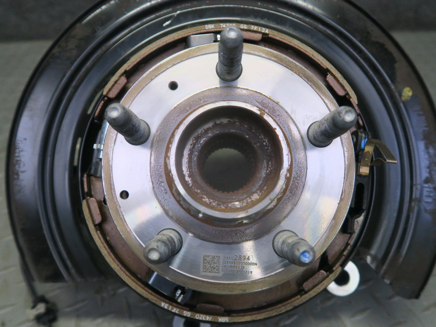 16-24 Chevrolet Camaro SS Rear Left Spindle Knuckle Wheel Hub Bearing OEM