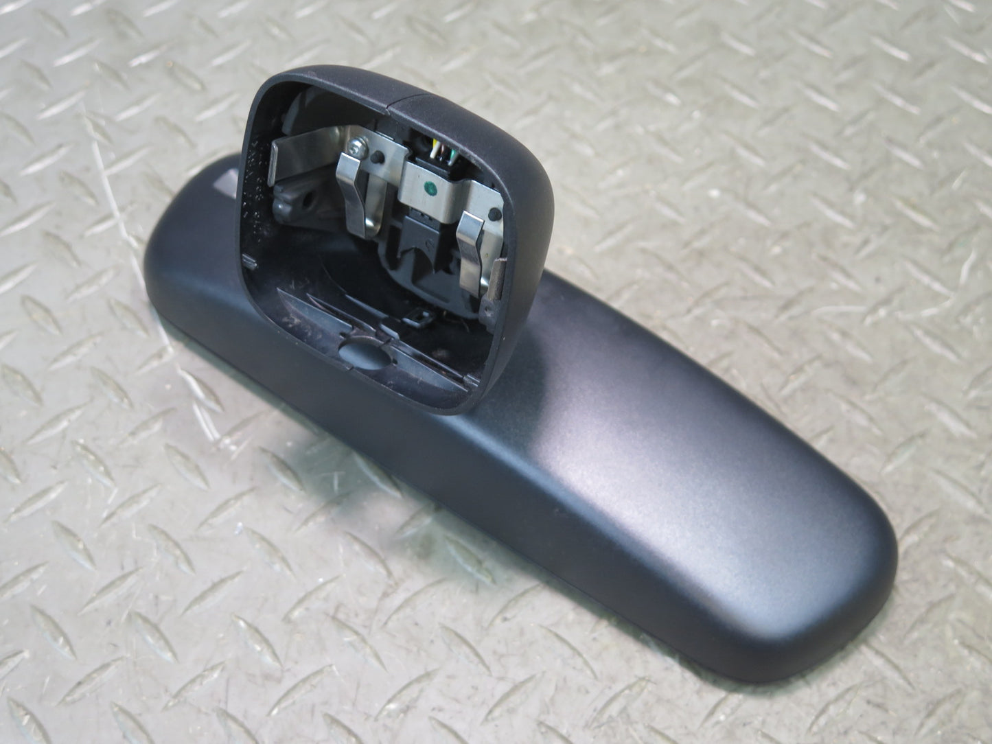 2003-2006 Porsche Cayenne 955 Auto Dimming Interior Rear View Mirror 7L5857511