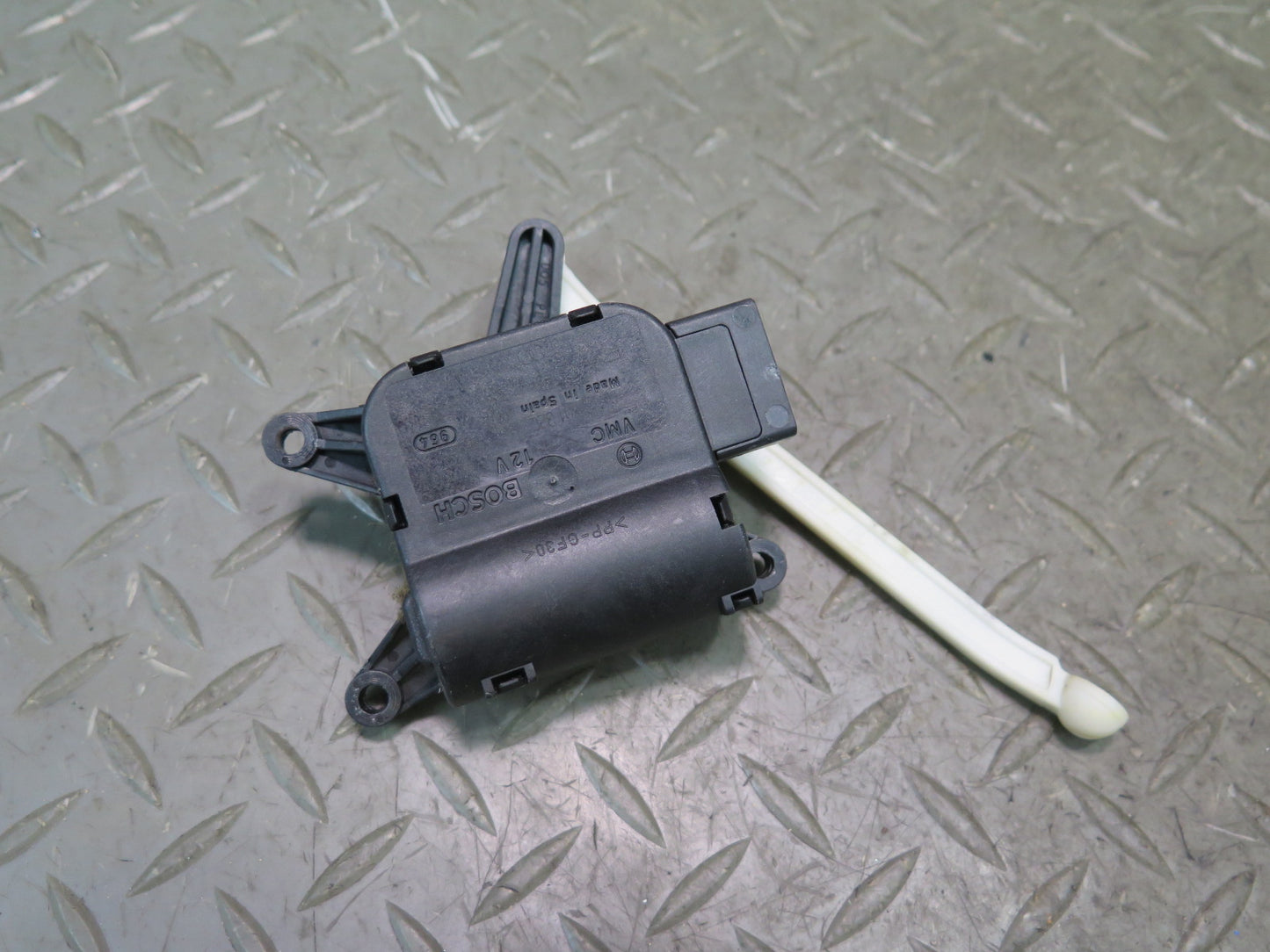 2003-2010 Porsche Cayenne 955 A/C Heater Flap  Door Actuator Motor Set
