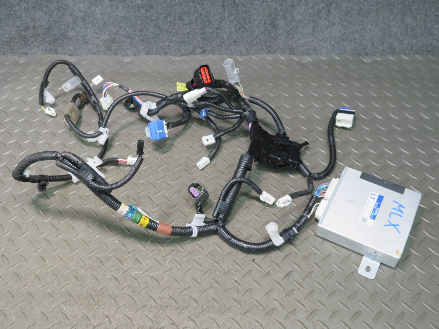 2008-2010 Lexus URJ201L LX570 Front Right Side Seat Control Module w Motors Set