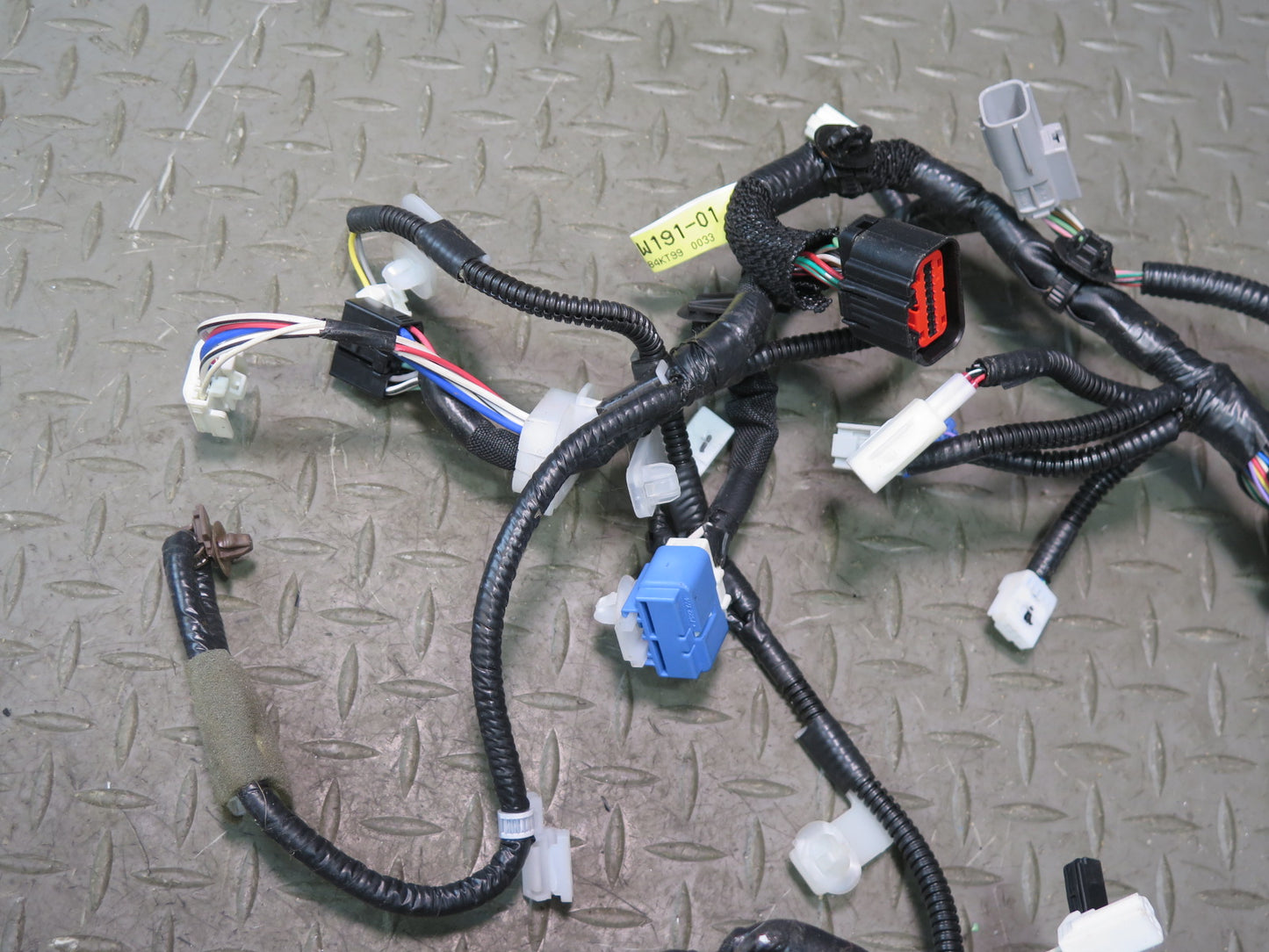 2008-2010 Lexus URJ201L LX570 Front Right Side Seat Control Module w Motors Set
