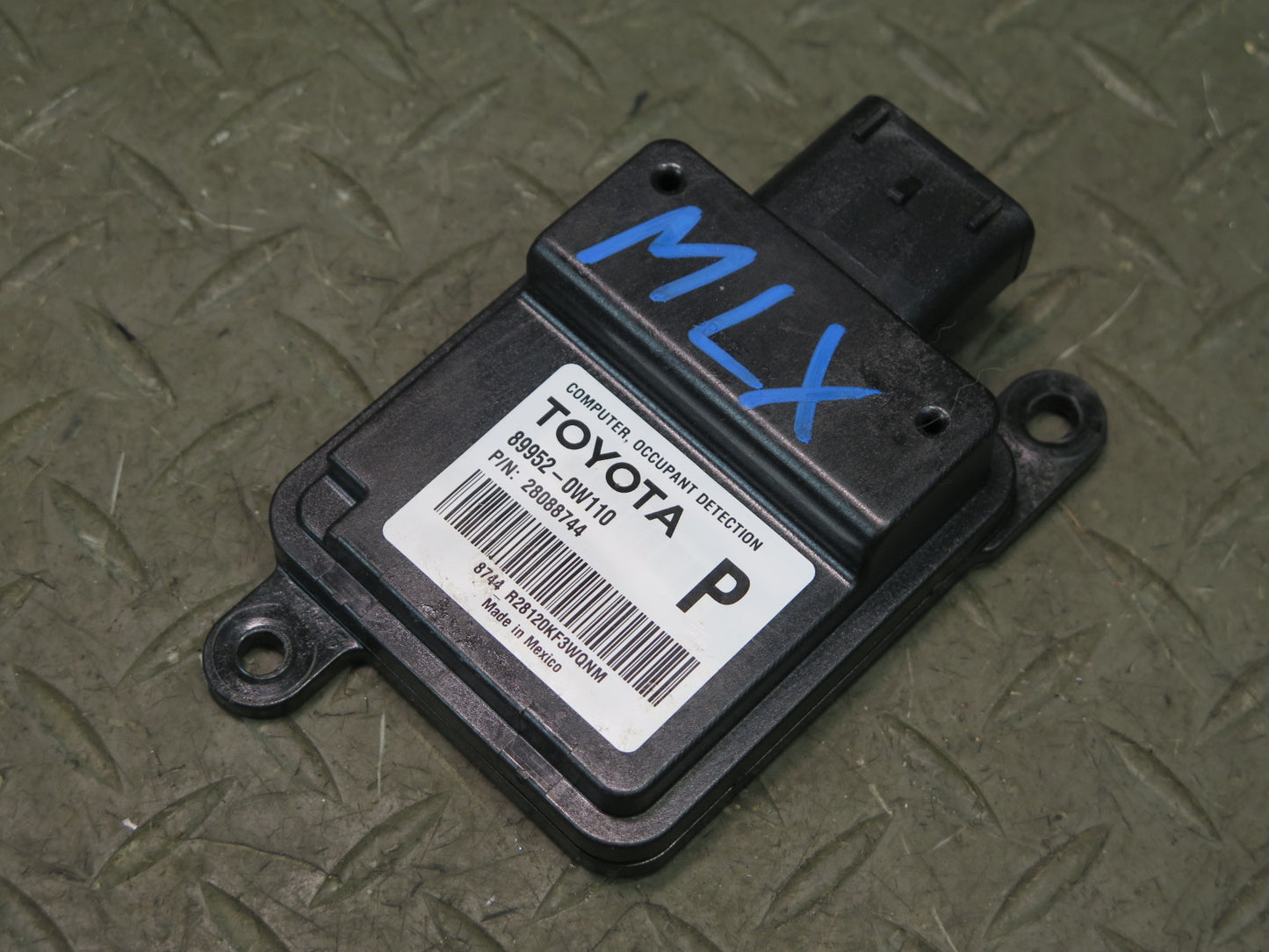 2008-2010 Lexus URJ201L LX570 Front Right Side Seat Control Module w Motors Set