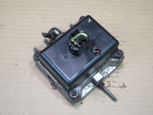 2008-2015 Lexus URJ201L LX570 Height Control Valve Assy