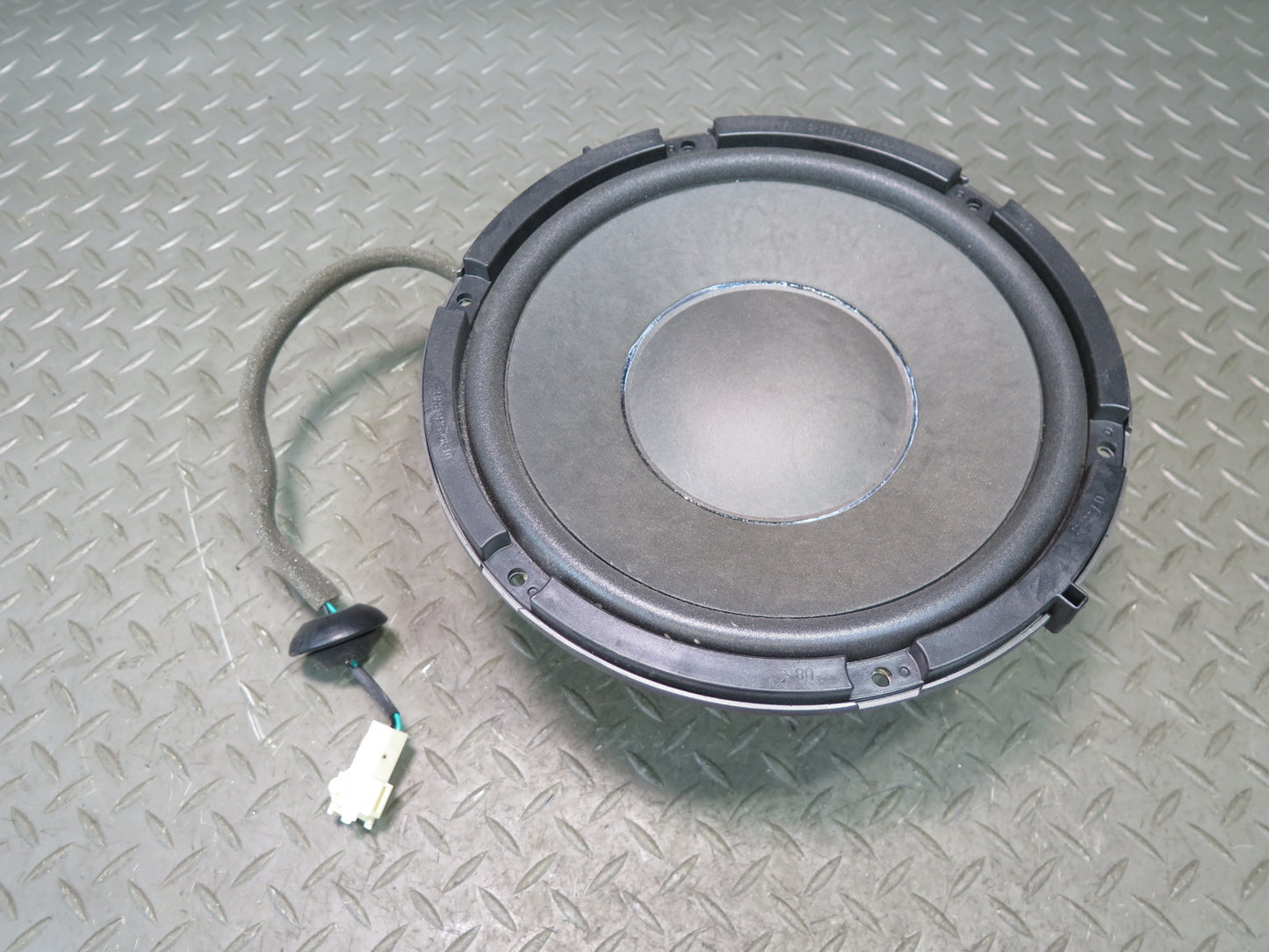2008-2015 Lexus URJ201L Rear Trunk Subwoofer Audio Speaker Mark Levinson