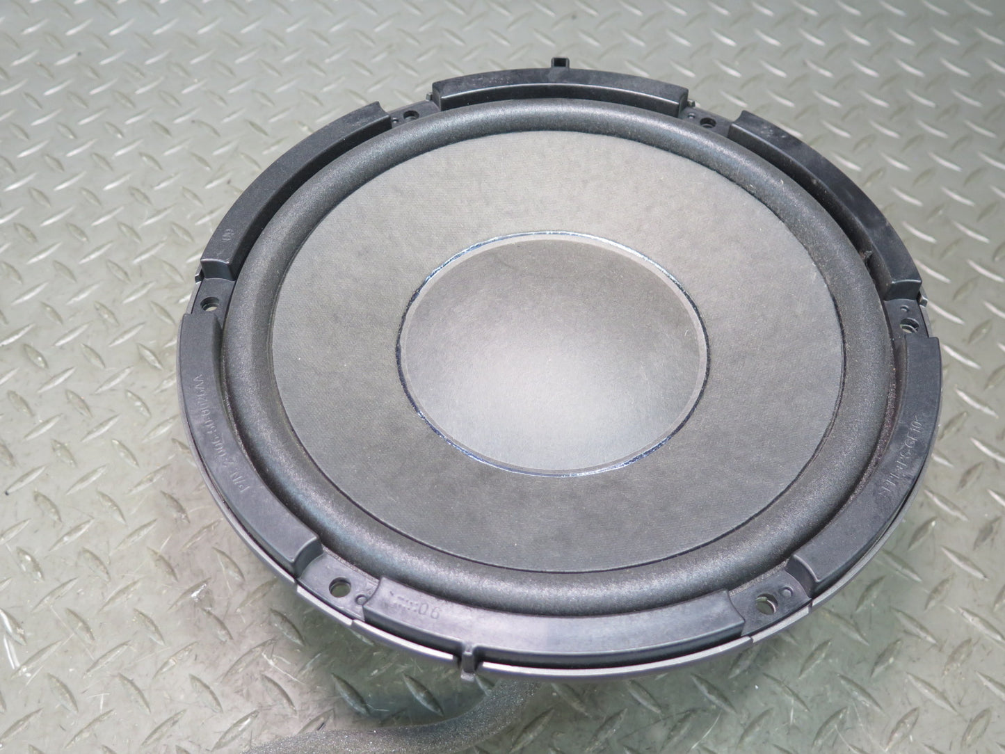 2008-2015 Lexus URJ201L Rear Trunk Subwoofer Audio Speaker Mark Levinson