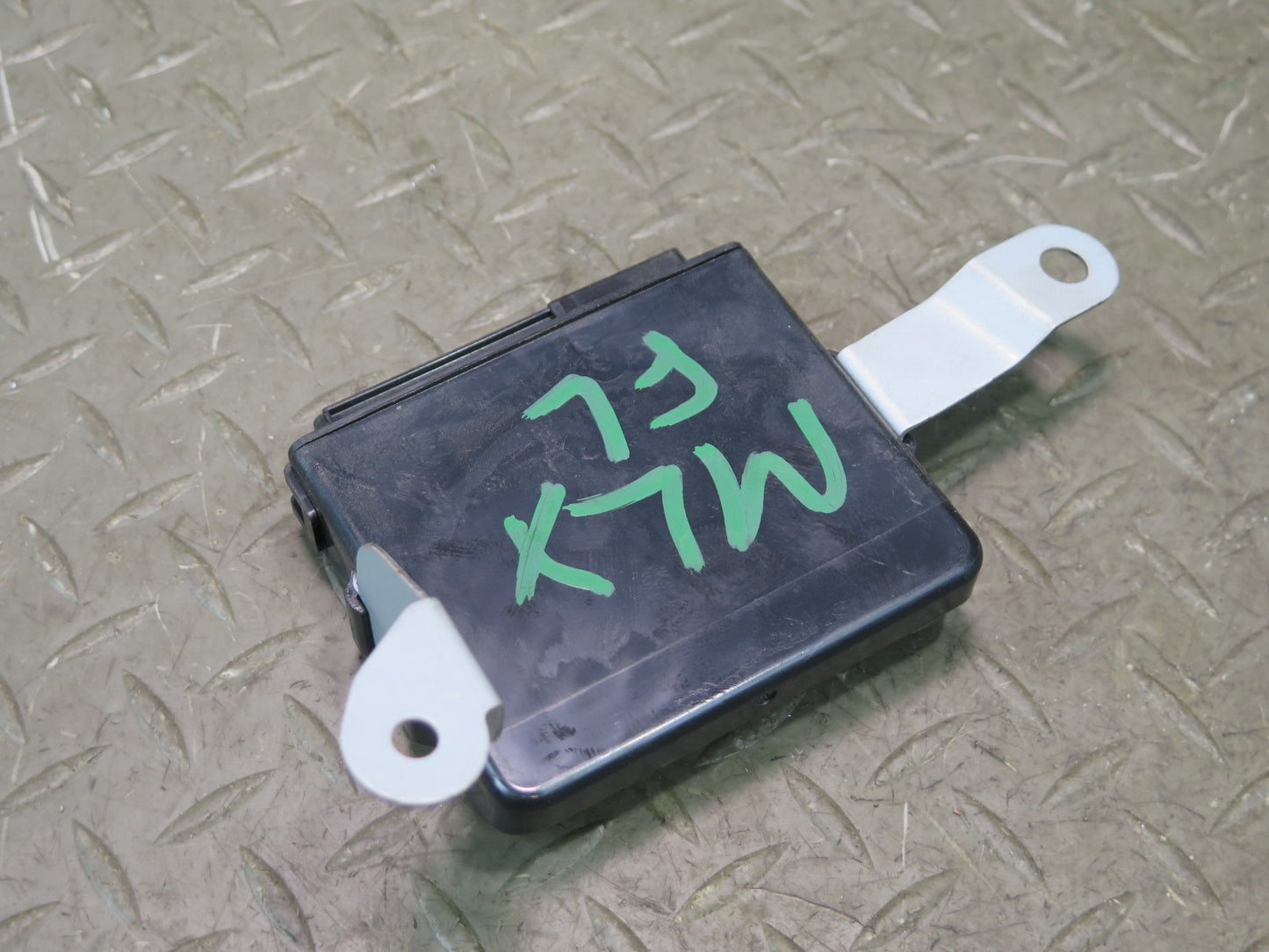 2008-2015 Lexus URJ201L LX570 Outer Mirror Control Computer Module