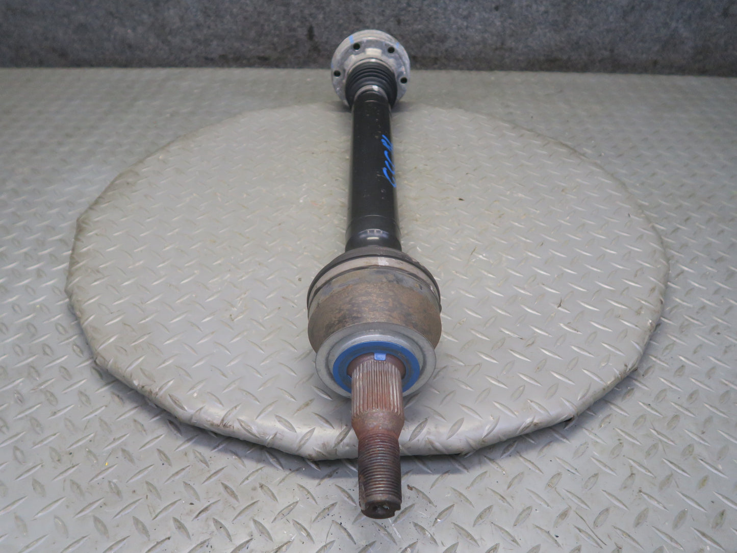 16-24 Chevrolet Camaro SS 6.2L A/T Rear Left Suspension Axle Shaft 84211209 OEM