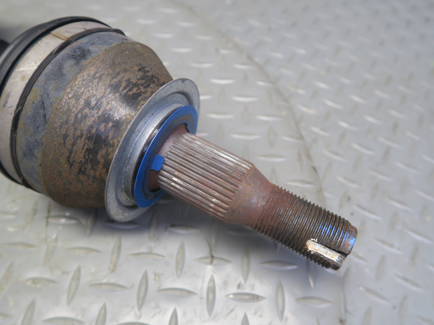 16-24 Chevrolet Camaro SS 6.2L A/T Rear Left Suspension Axle Shaft 84211209 OEM
