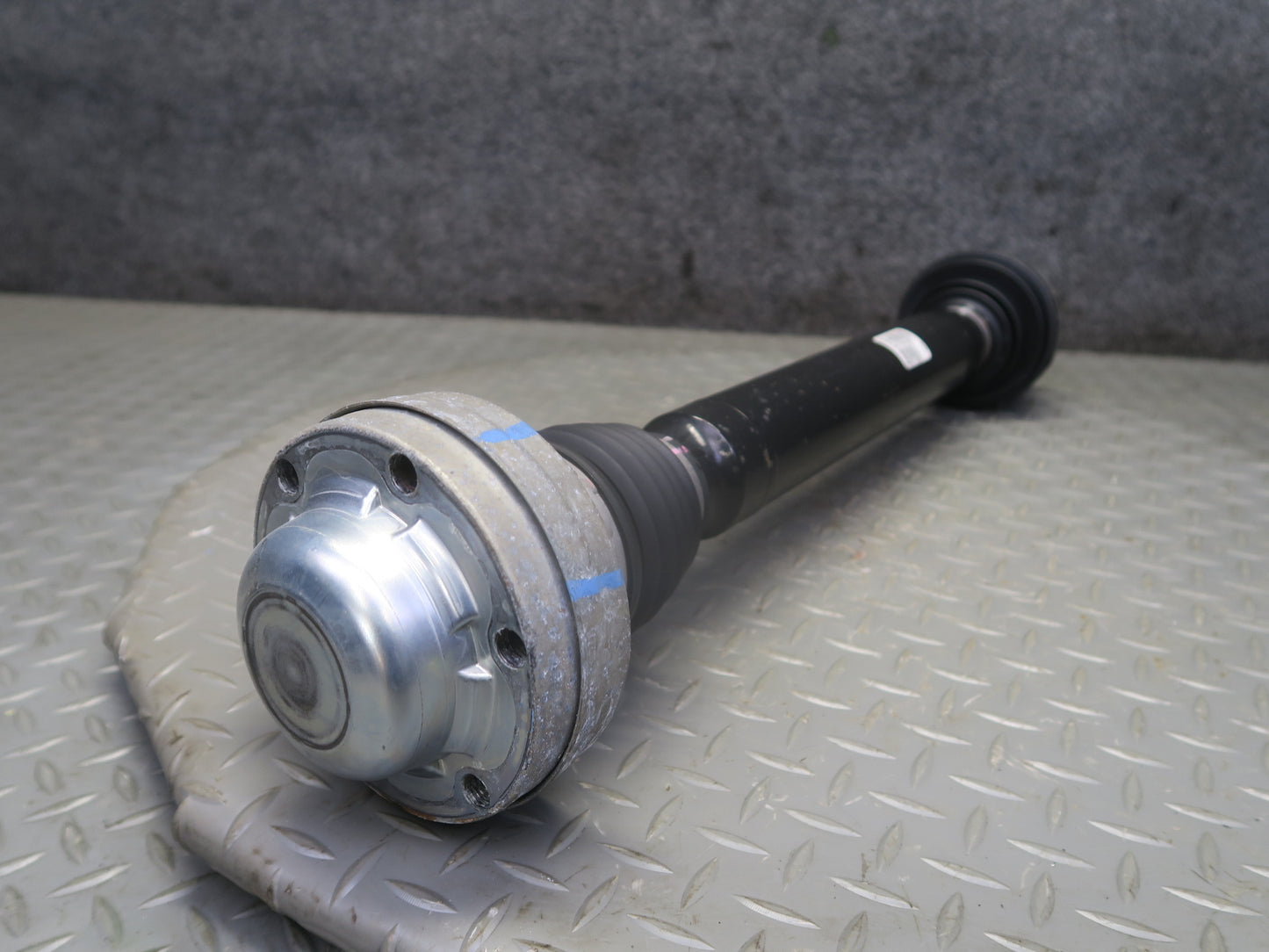 16-24 Chevrolet Camaro SS 6.2L A/T Rear Left Suspension Axle Shaft 84211209 OEM
