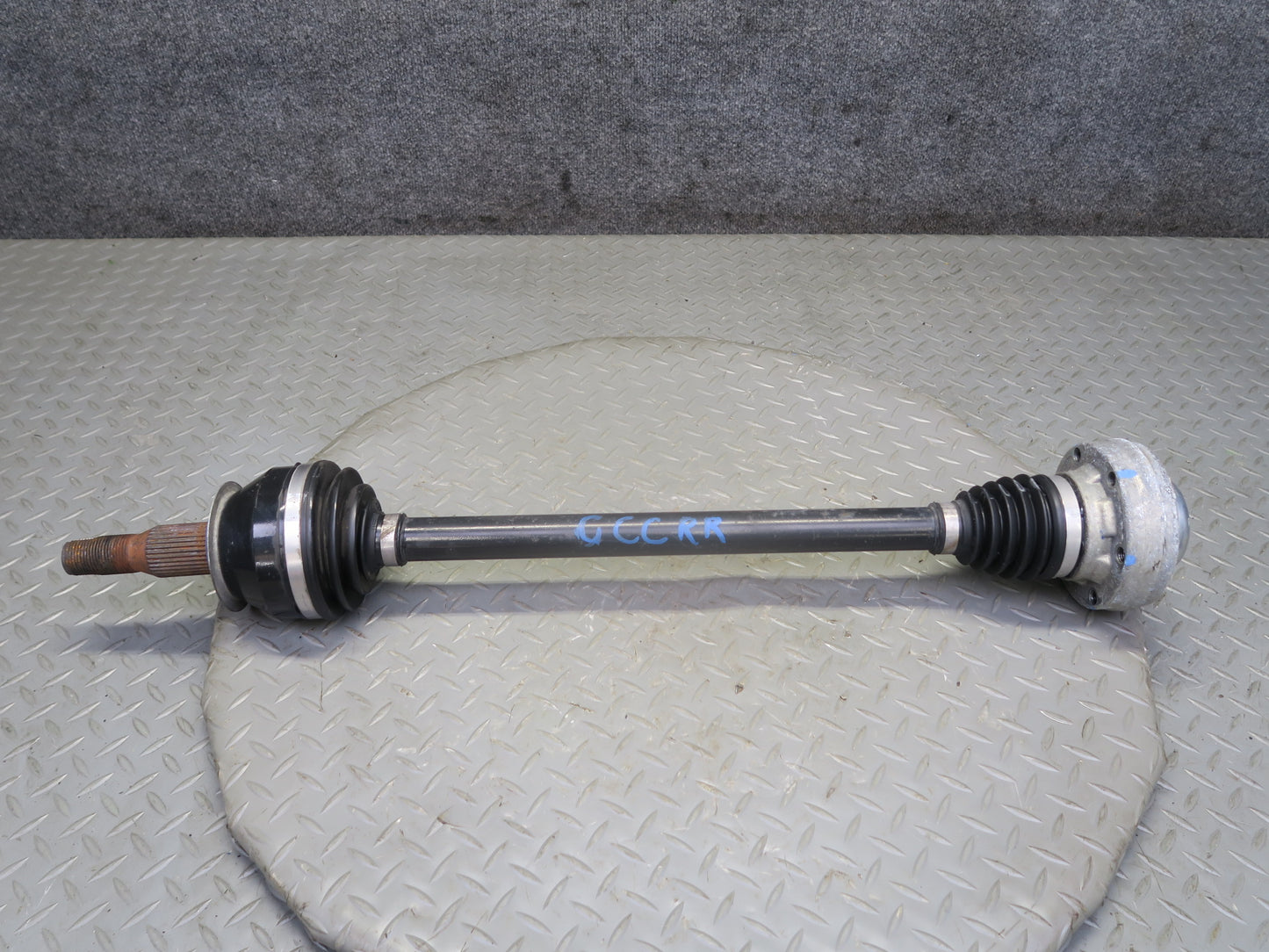 16-24 Chevrolet Camaro SS 6.2L A/T Rear Right Suspension Axle Shaft 84211210 OEM