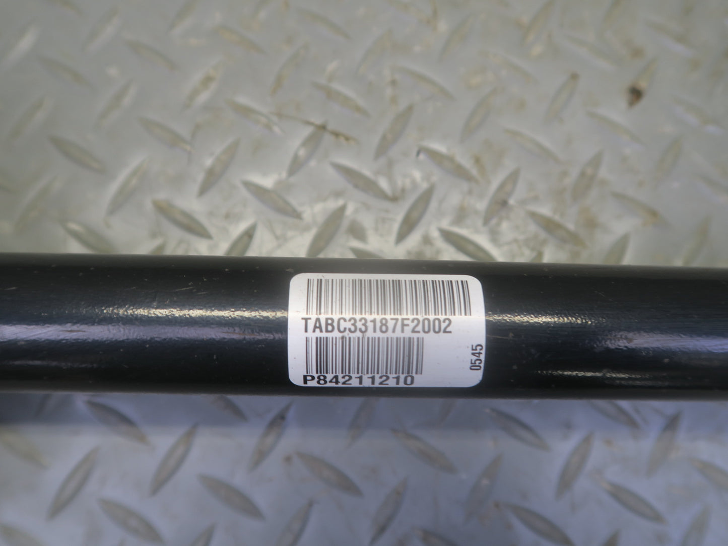 16-24 Chevrolet Camaro SS 6.2L A/T Rear Right Suspension Axle Shaft 84211210 OEM