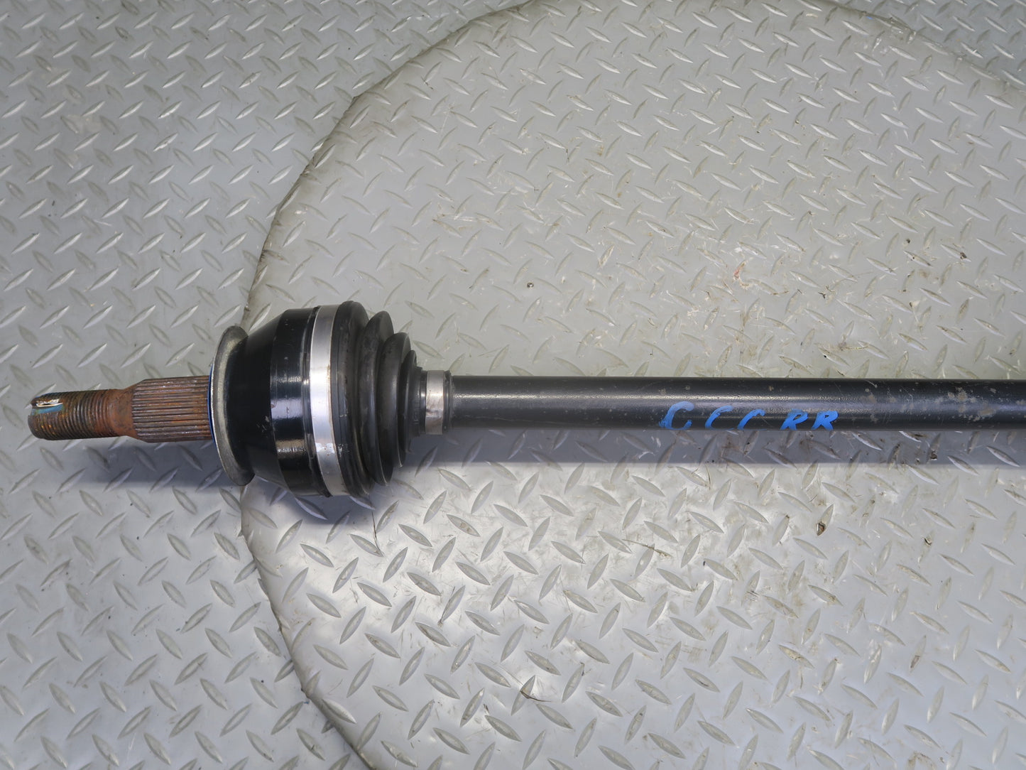16-24 Chevrolet Camaro SS 6.2L A/T Rear Right Suspension Axle Shaft 84211210 OEM