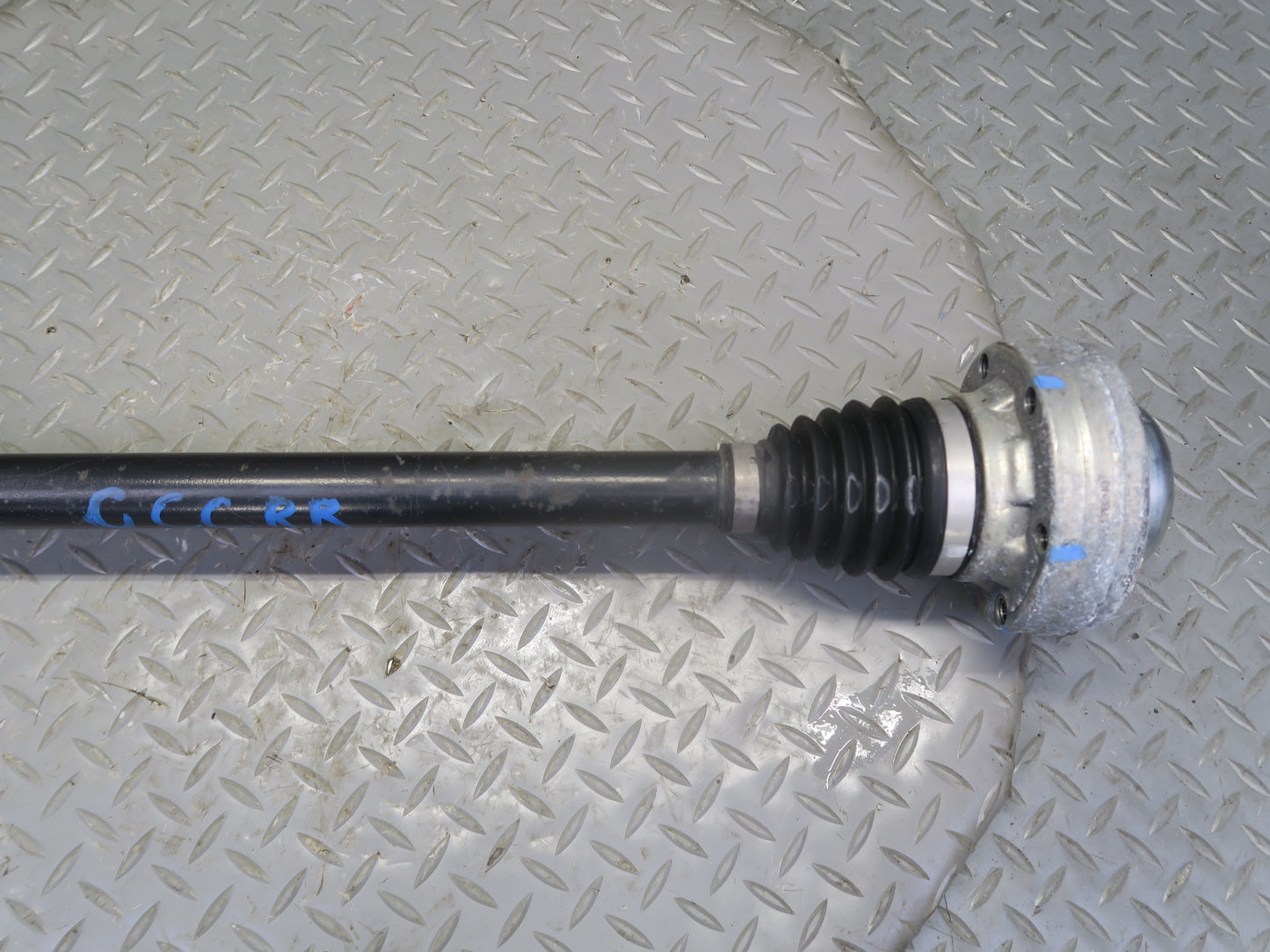 16-24 Chevrolet Camaro SS 6.2L A/T Rear Right Suspension Axle Shaft 84211210 OEM