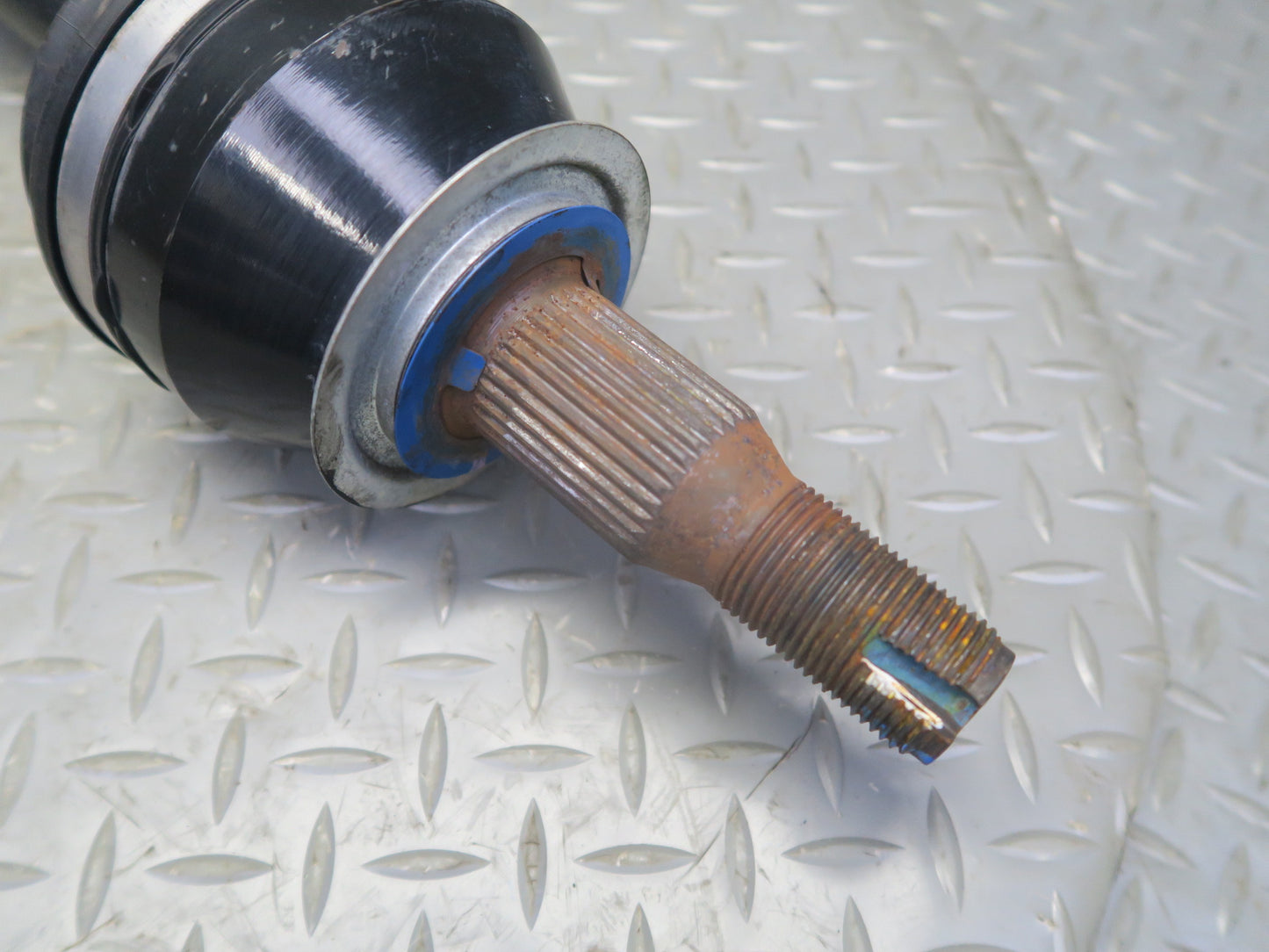 16-24 Chevrolet Camaro SS 6.2L A/T Rear Right Suspension Axle Shaft 84211210 OEM