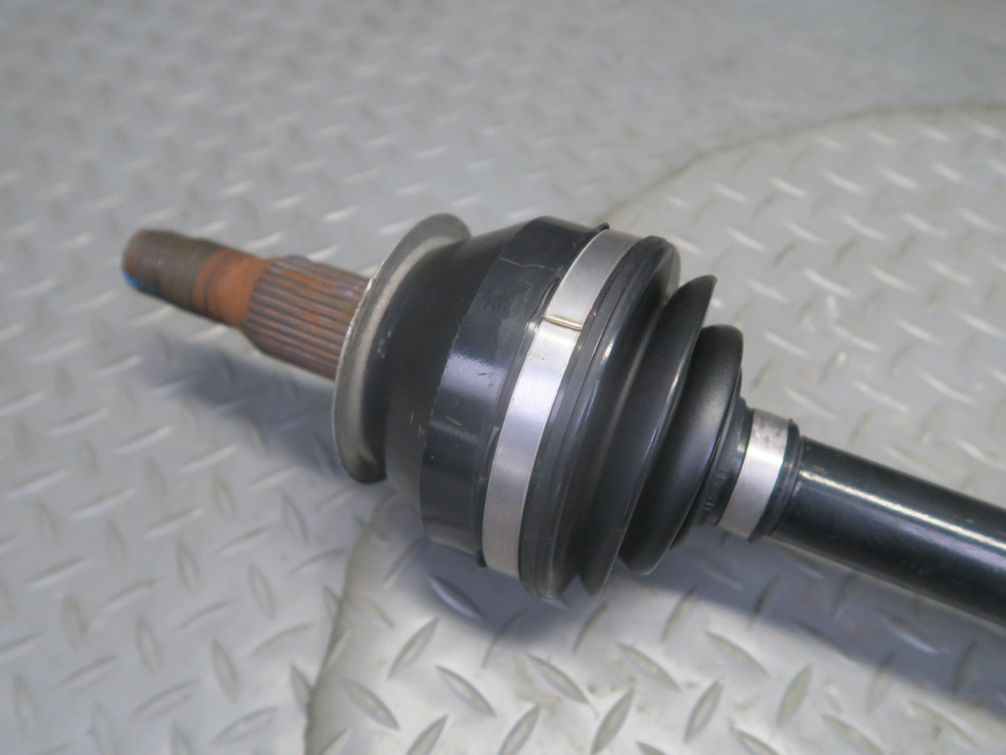 16-24 Chevrolet Camaro SS 6.2L A/T Rear Right Suspension Axle Shaft 84211210 OEM
