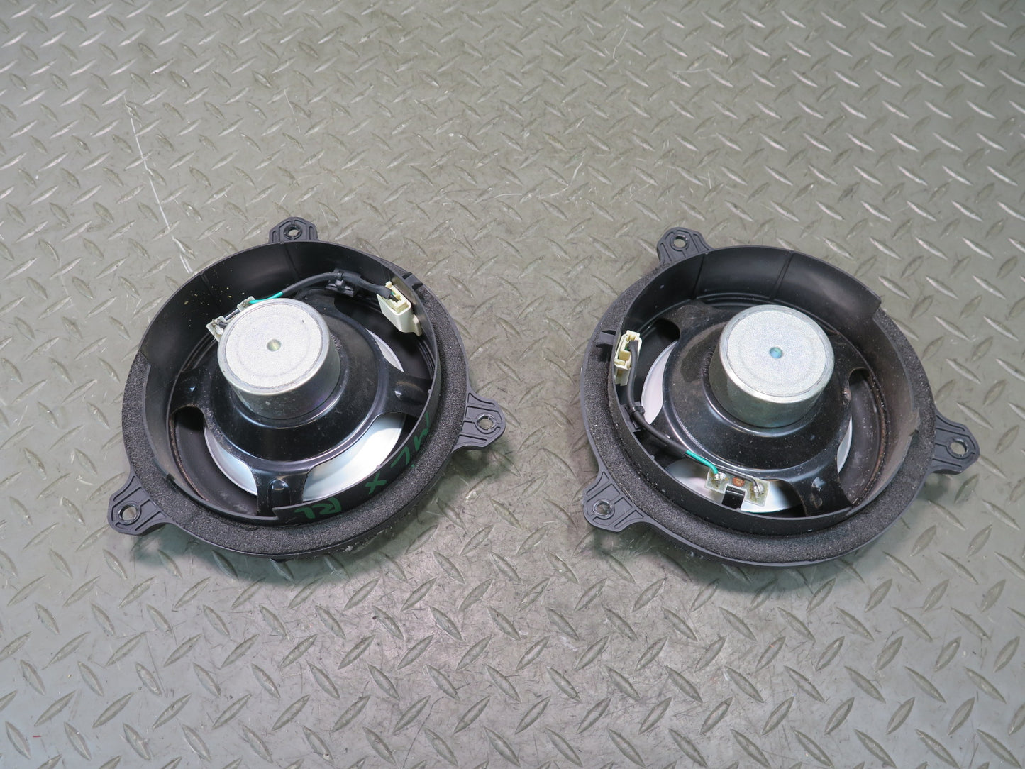 2008-2015 Lexus URJ201L LX570 13pcs Front Rear Audio Speaker Mark Levinson Set