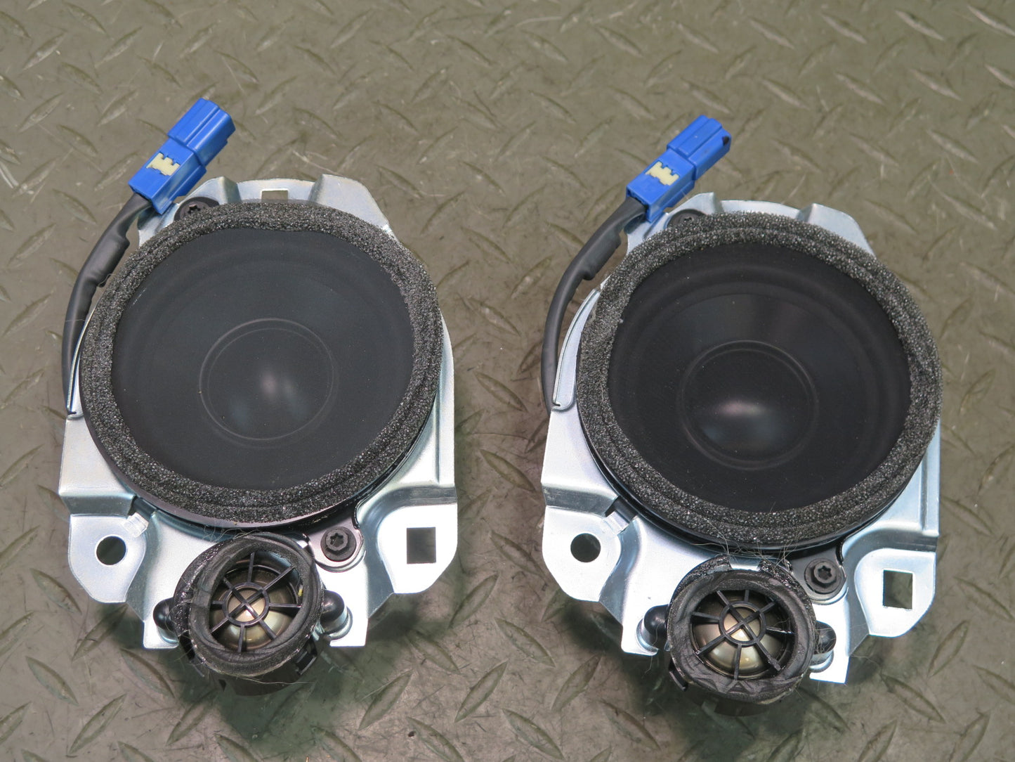 2008-2015 Lexus URJ201L LX570 13pcs Front Rear Audio Speaker Mark Levinson Set