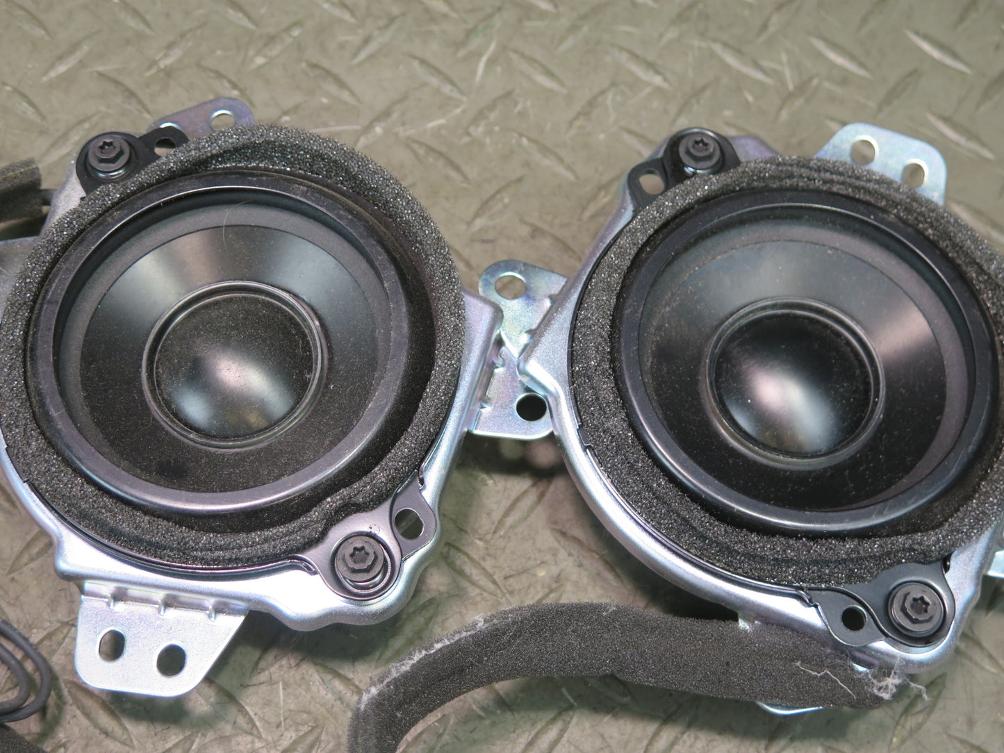 2008-2015 Lexus URJ201L LX570 13pcs Front Rear Audio Speaker Mark Levinson Set