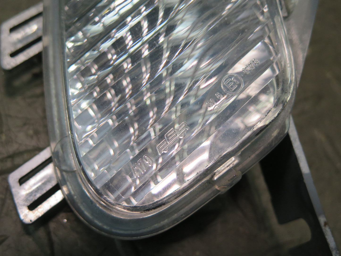 2003-2010 Porsche Cayenne 955 Front Left Side Marker Light Lamp 7L5949101B