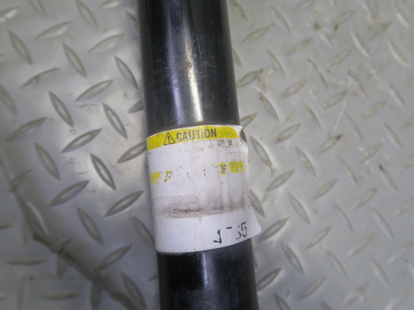 16-24 Chevrolet Camaro SS 6.2L Convert Set of 2 Rear Strut Shock Absorber OEM