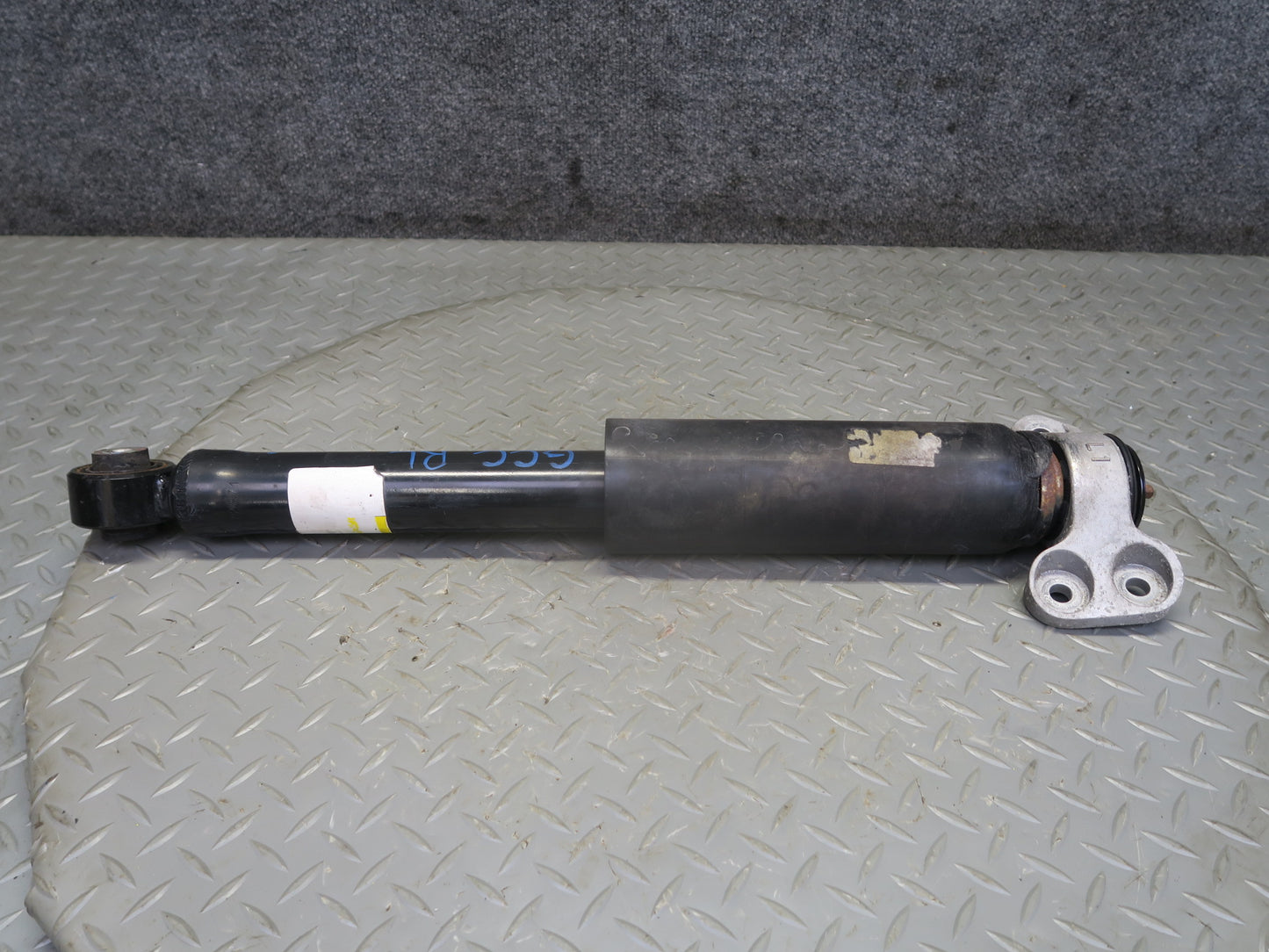 16-24 Chevrolet Camaro SS 6.2L Convert Set of 2 Rear Strut Shock Absorber OEM