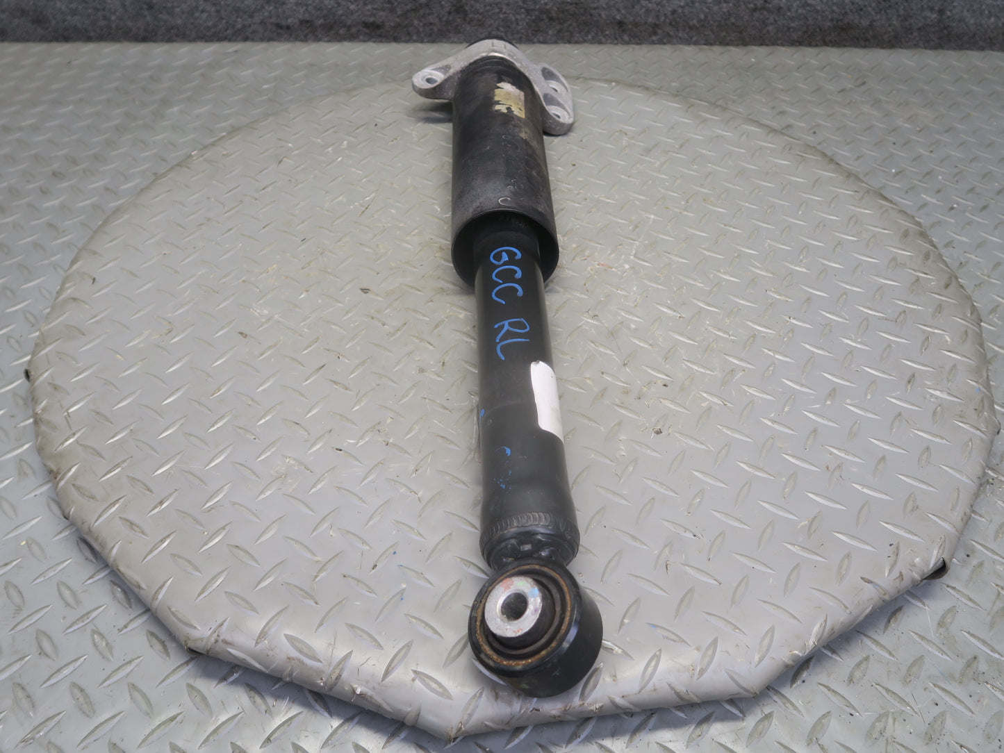 16-24 Chevrolet Camaro SS 6.2L Convert Set of 2 Rear Strut Shock Absorber OEM
