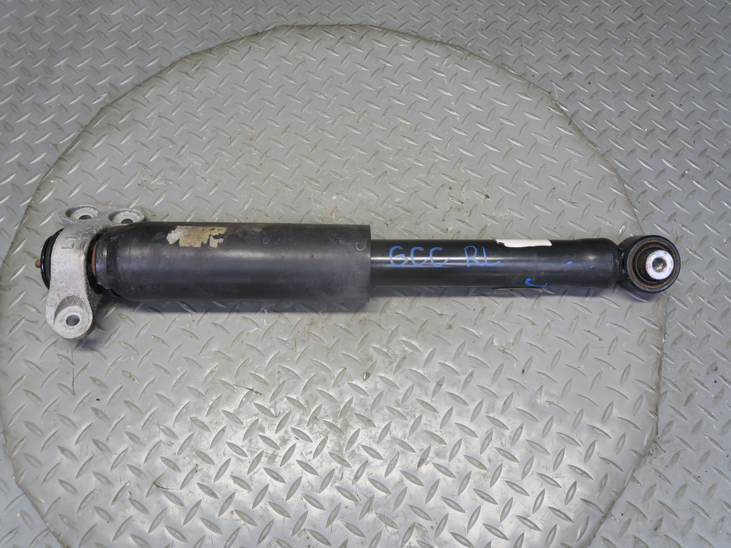 16-24 Chevrolet Camaro SS 6.2L Convert Set of 2 Rear Strut Shock Absorber OEM