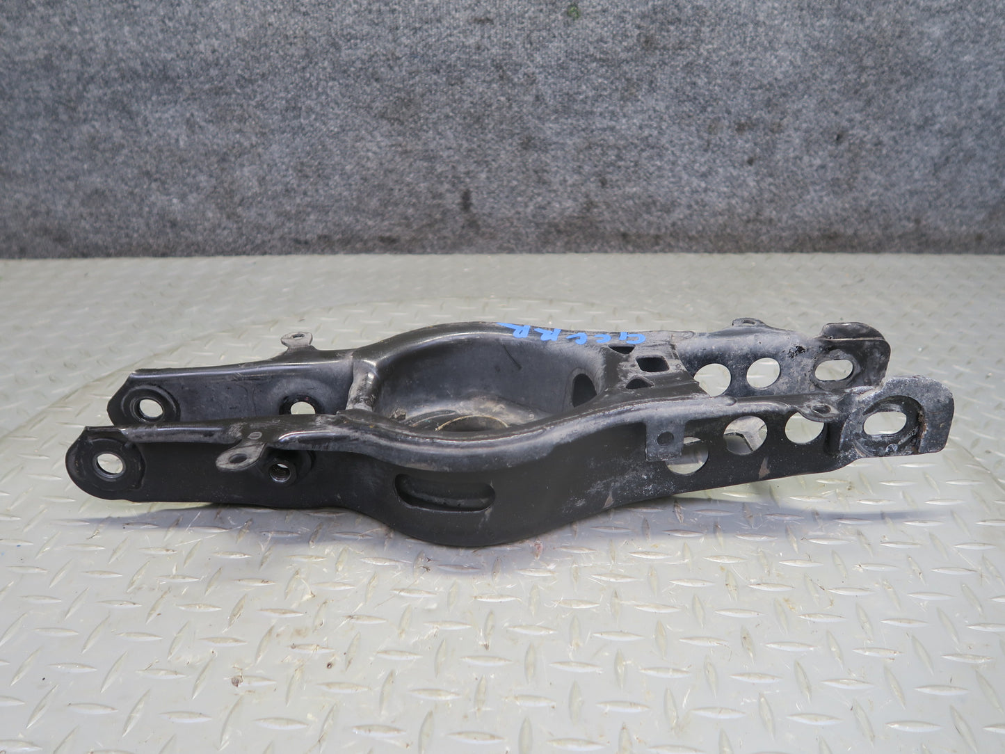 16-24 Chevrolet Camaro SS Set of 4 Rear Right Suspension Control Arm OEM
