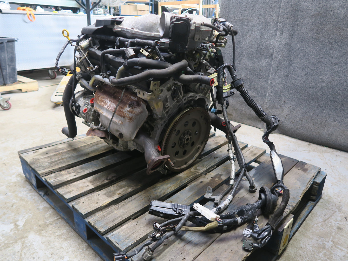 04-05 Nissan 350Z 3.5L VQ35DE RWD A/T VIN A 4TH Digit Complete Engine Motor 34K