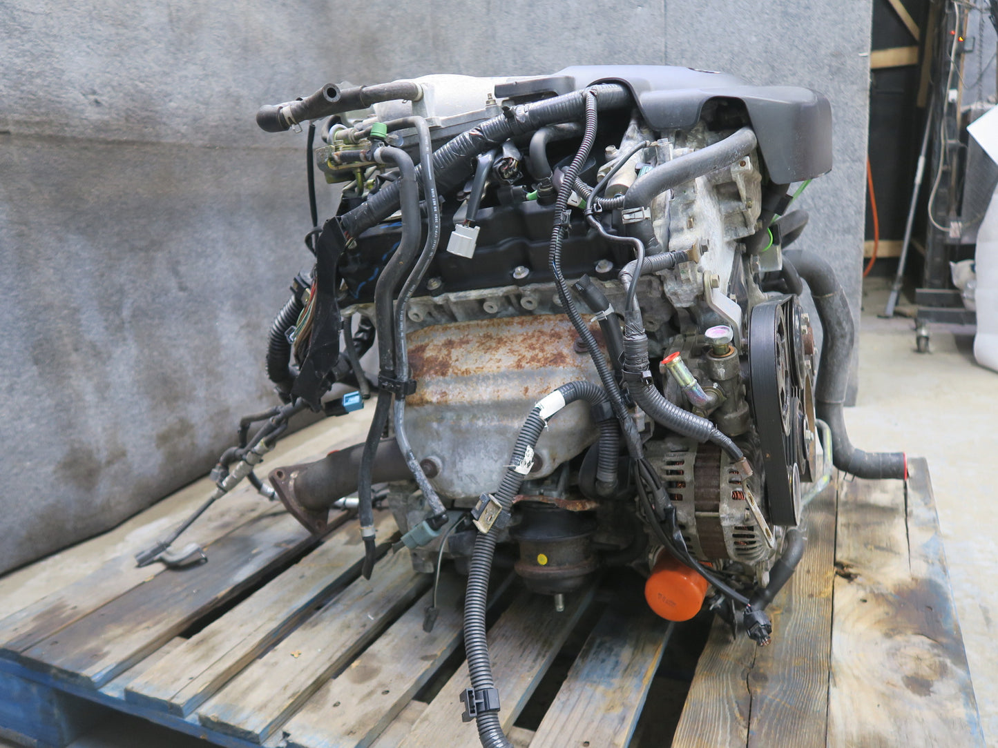 04-05 Nissan 350Z 3.5L VQ35DE RWD A/T VIN A 4TH Digit Complete Engine Motor 34K