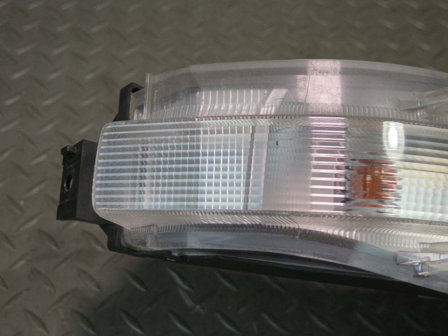 03-05 Nissan Z33 350Z Set of 2 Rear Left & Right Turn Signal Marker Light OEM