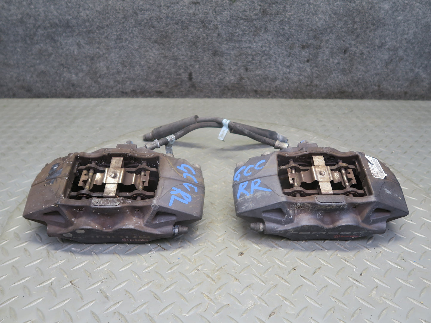 16-24 Chevrolet Camaro SS LT1 6.2 Rear Left & Right Brembo Brake Caliper Set OEM
