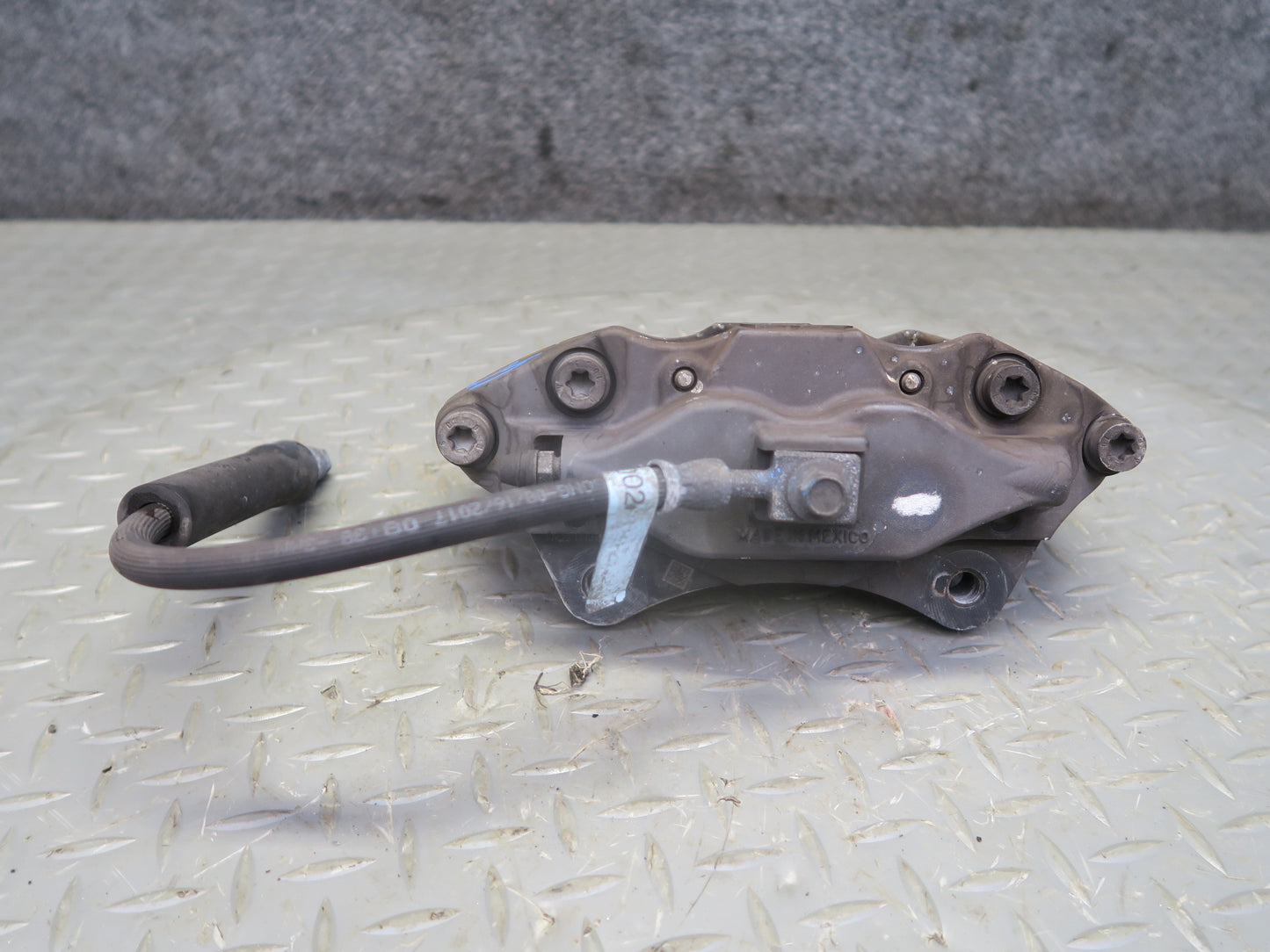 16-24 Chevrolet Camaro SS LT1 6.2 Rear Left & Right Brembo Brake Caliper Set OEM