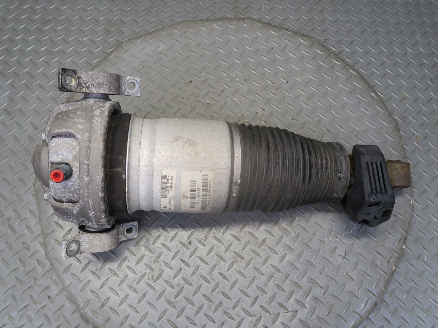 2003-2006 Porsche Cayenne 955 Turbo Rear Right Air Strut Shock Absorber