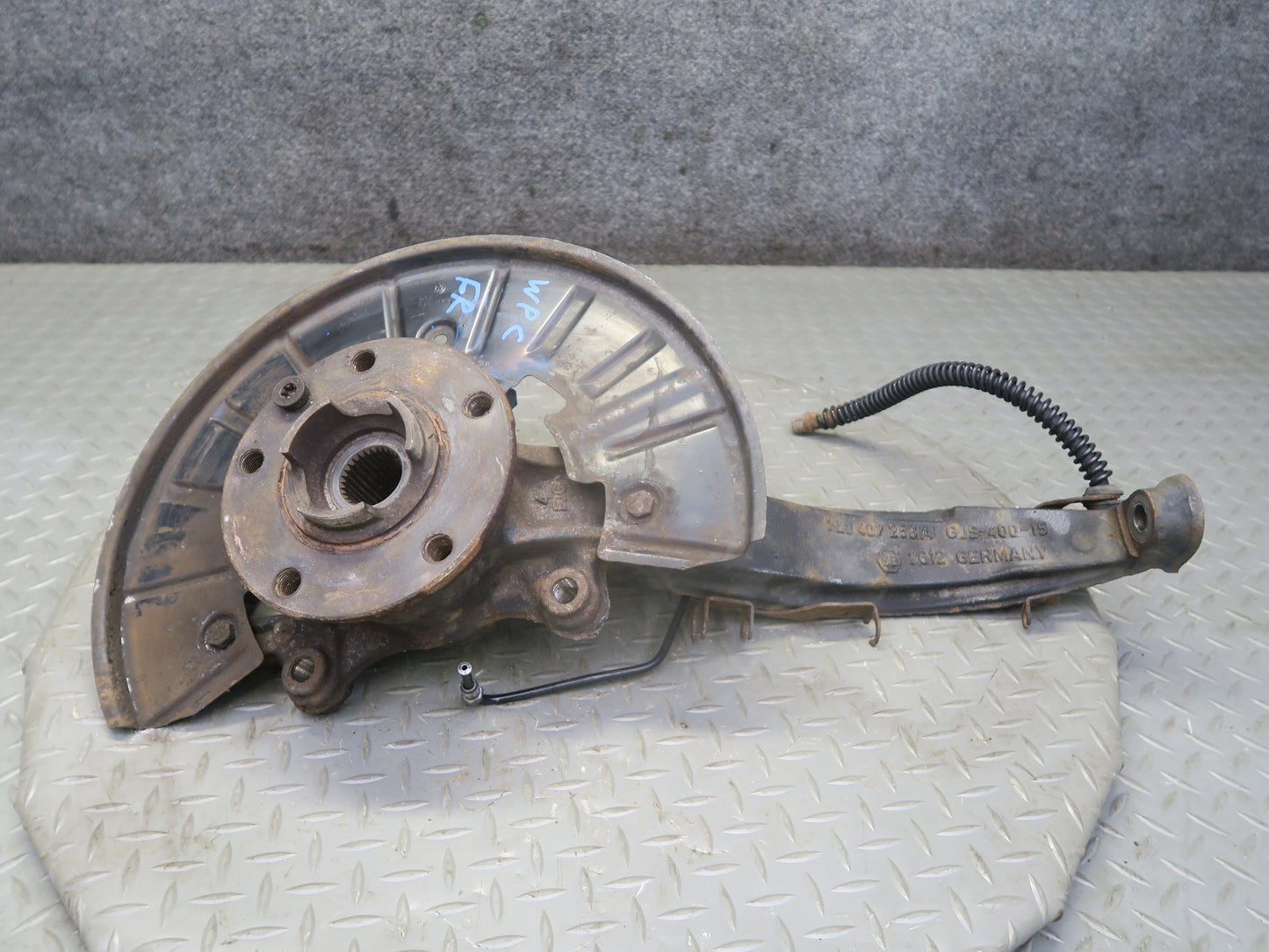 2003-2010 Porsche Cayenne 955 AWD Turbo Front Right Spindle Knuckle Wheel Hub