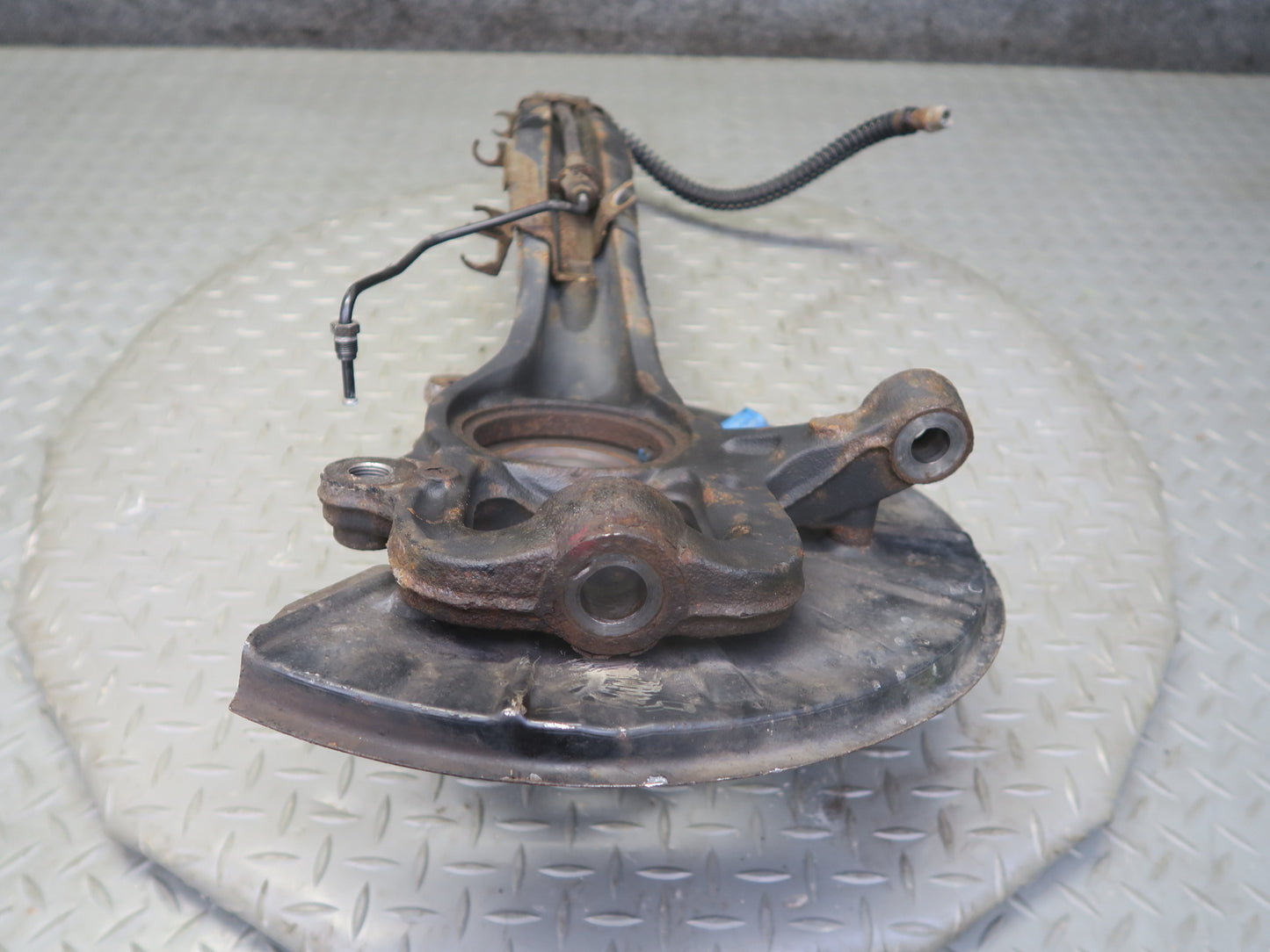 2003-2010 Porsche Cayenne 955 AWD Turbo Front Right Spindle Knuckle Wheel Hub