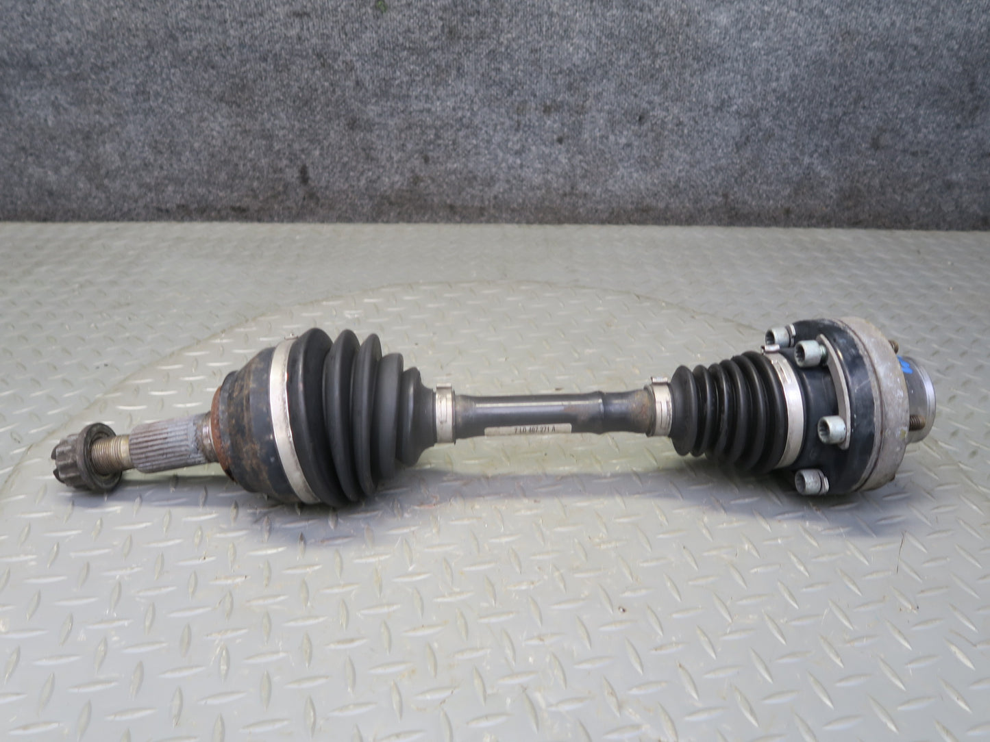 2003-2006 Porsche Cayenne 955 AWD Front Right CV Joint Axle Shaft 7L0407271A
