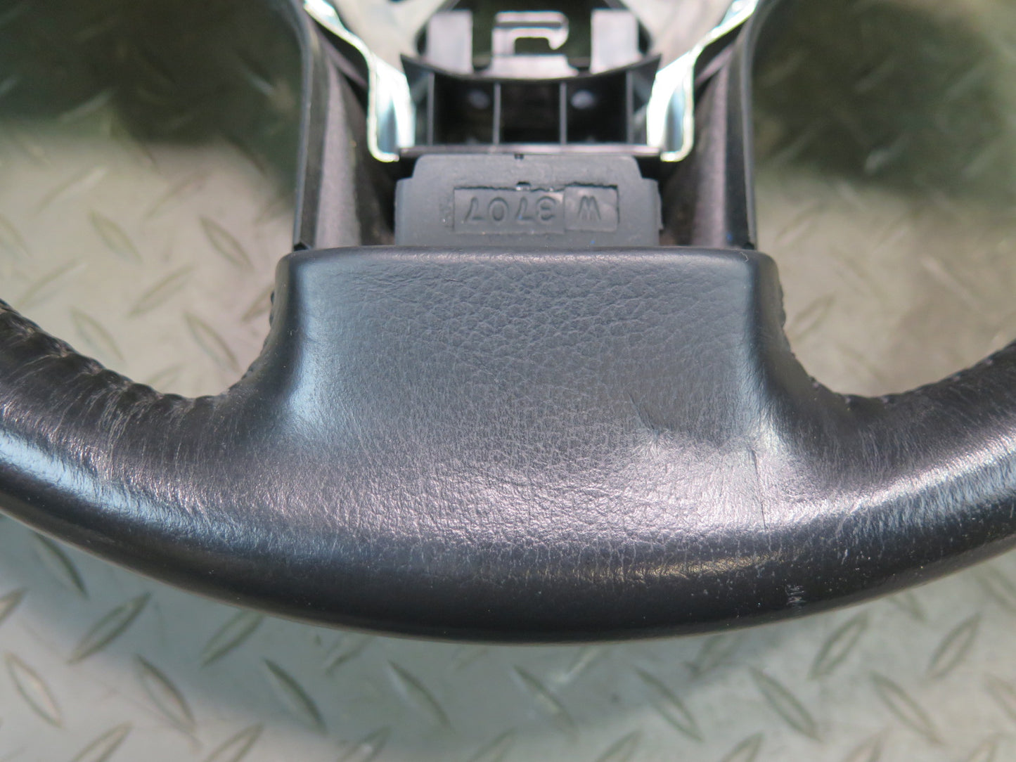 04-05 Nissan 350Z Z33 Convert Multifunction Leather Steering w Cruise Black OEM