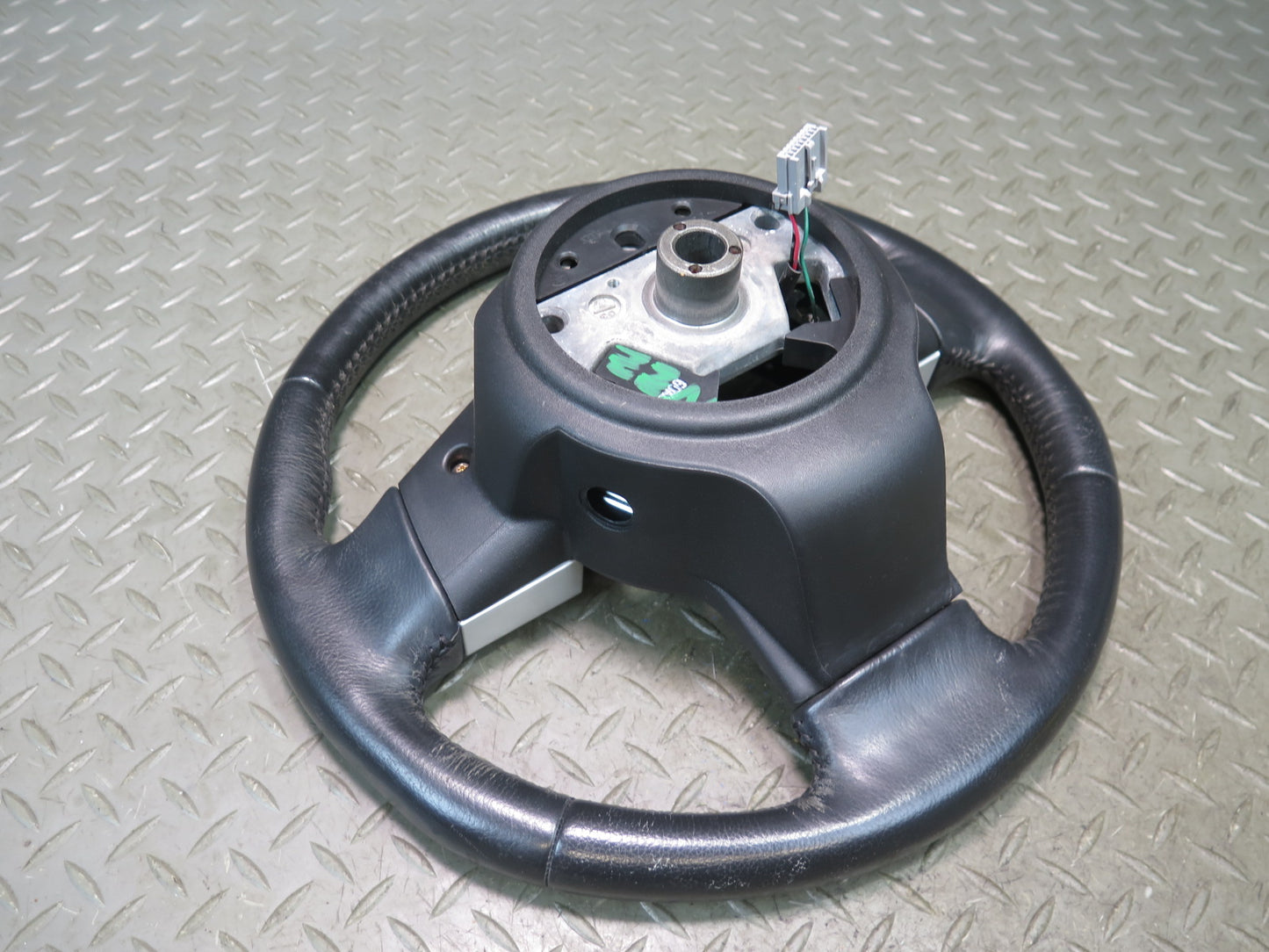 04-05 Nissan 350Z Z33 Convert Multifunction Leather Steering w Cruise Black OEM