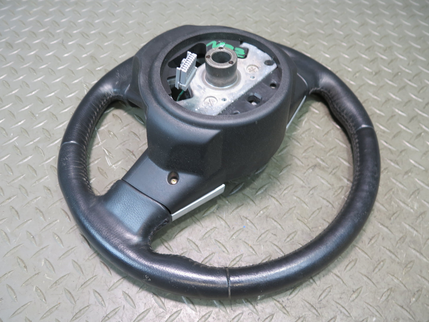 04-05 Nissan 350Z Z33 Convert Multifunction Leather Steering w Cruise Black OEM